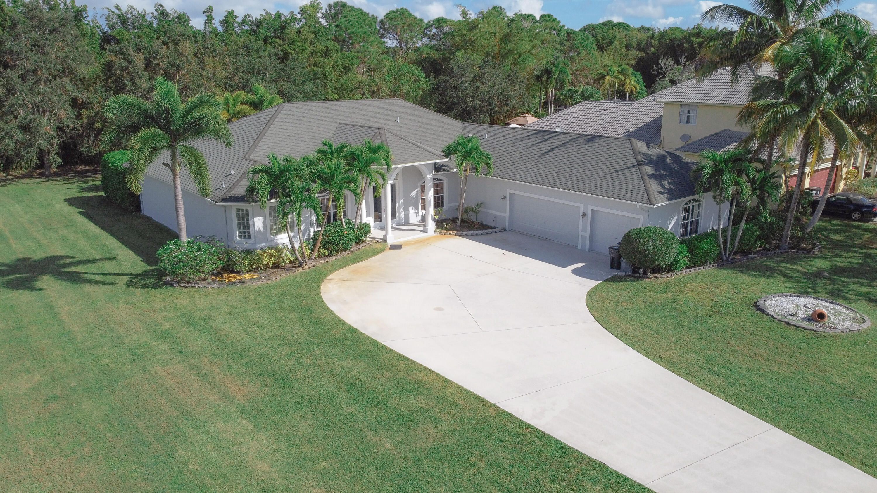 471 SE Pine Road