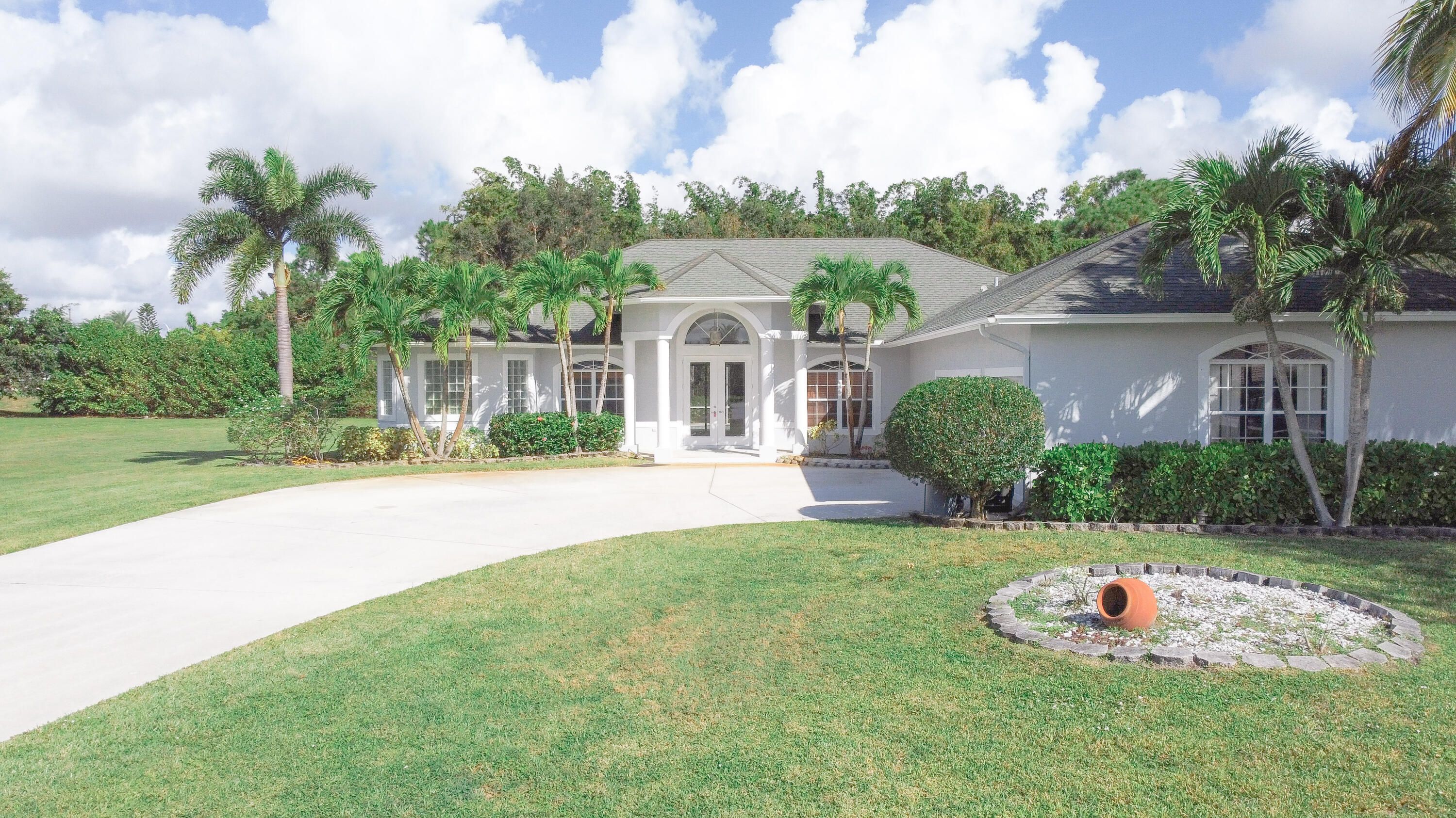 471 SE Pine Road
