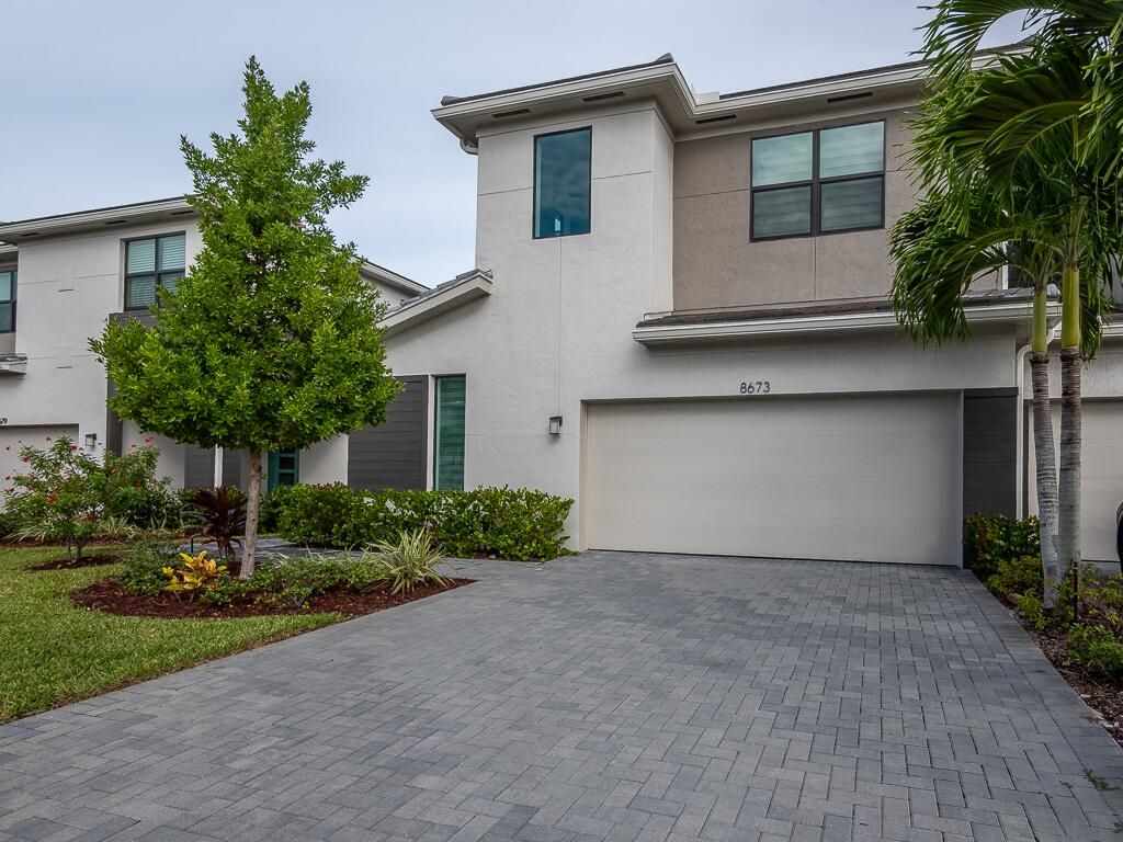 8673 Corvus Drive