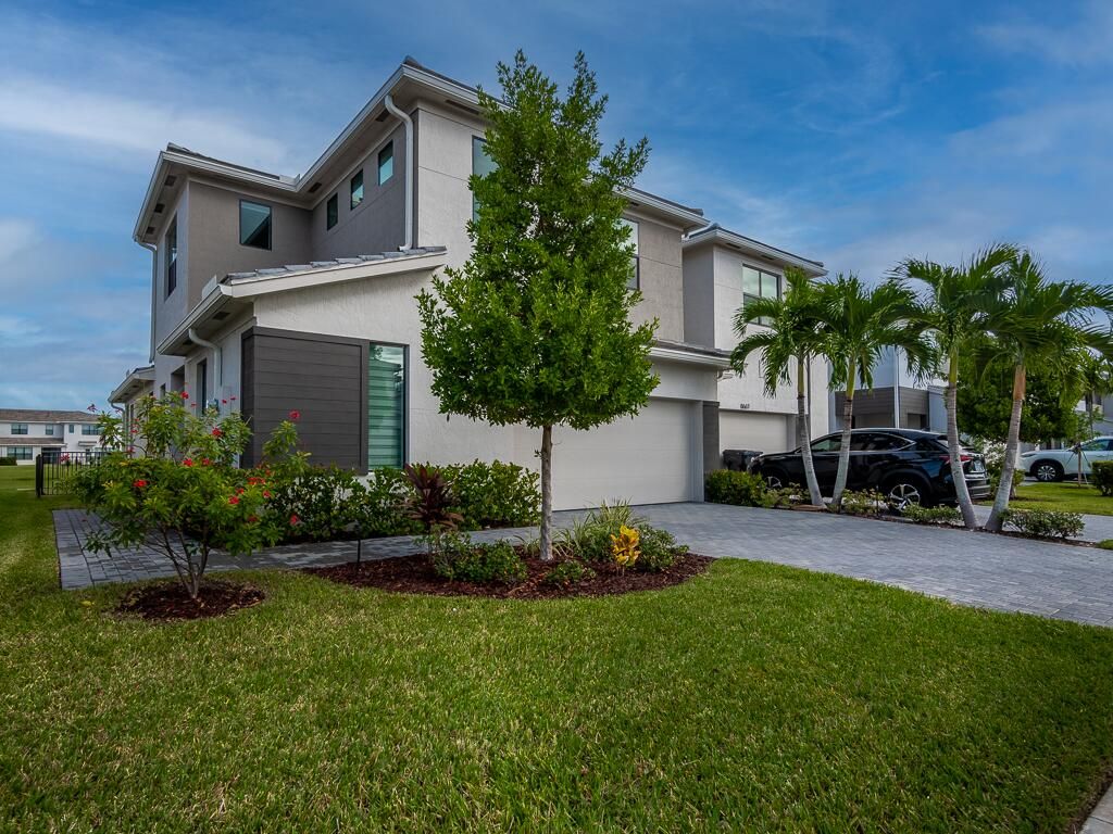 8673 Corvus Drive