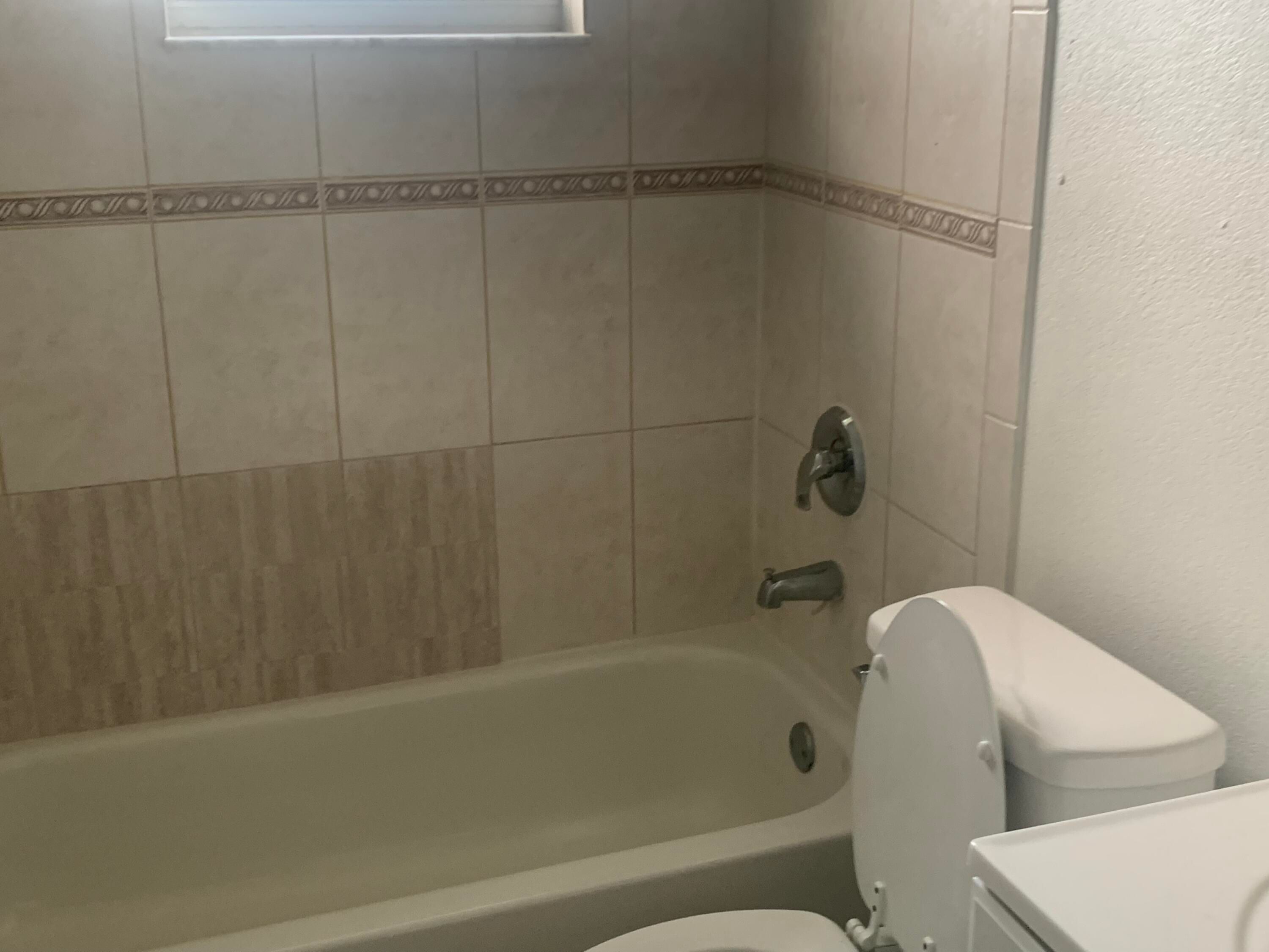 402 NW 11th Avenue