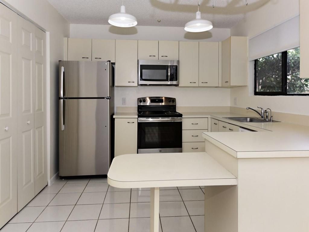 9899 Watermill Circle