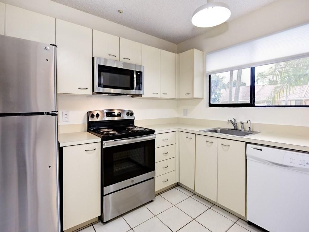 9899 Watermill Circle