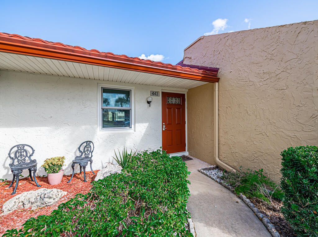 443 Lake Helen Drive