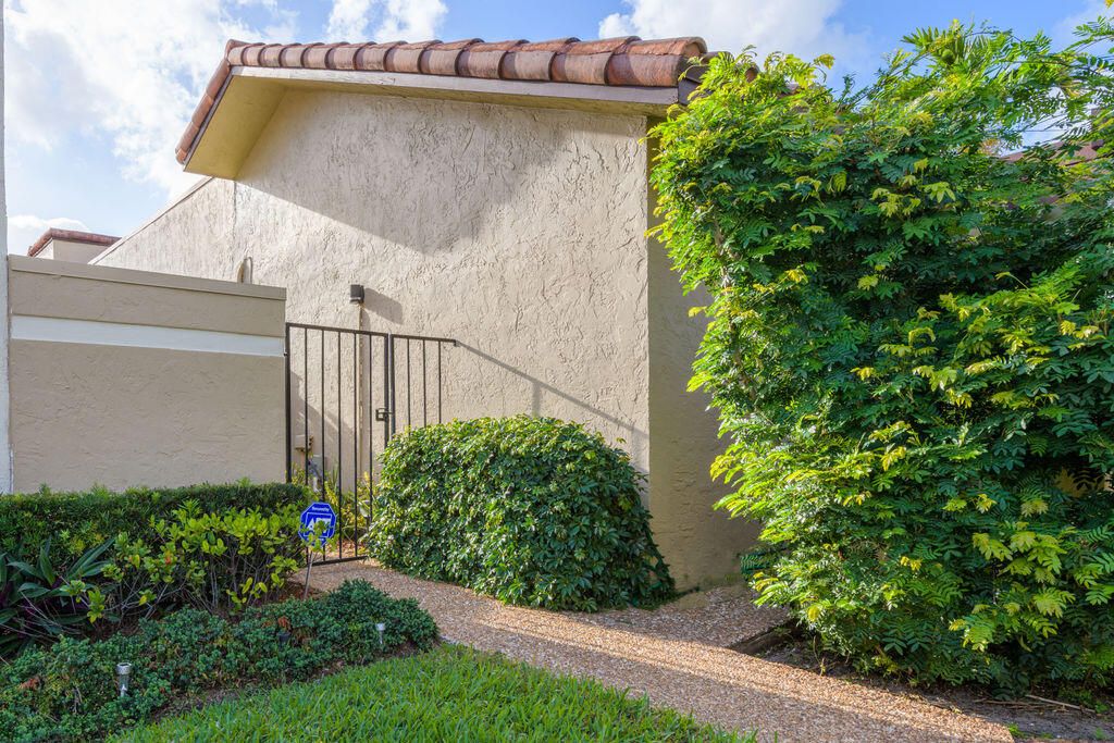 21369 Sonesta Way