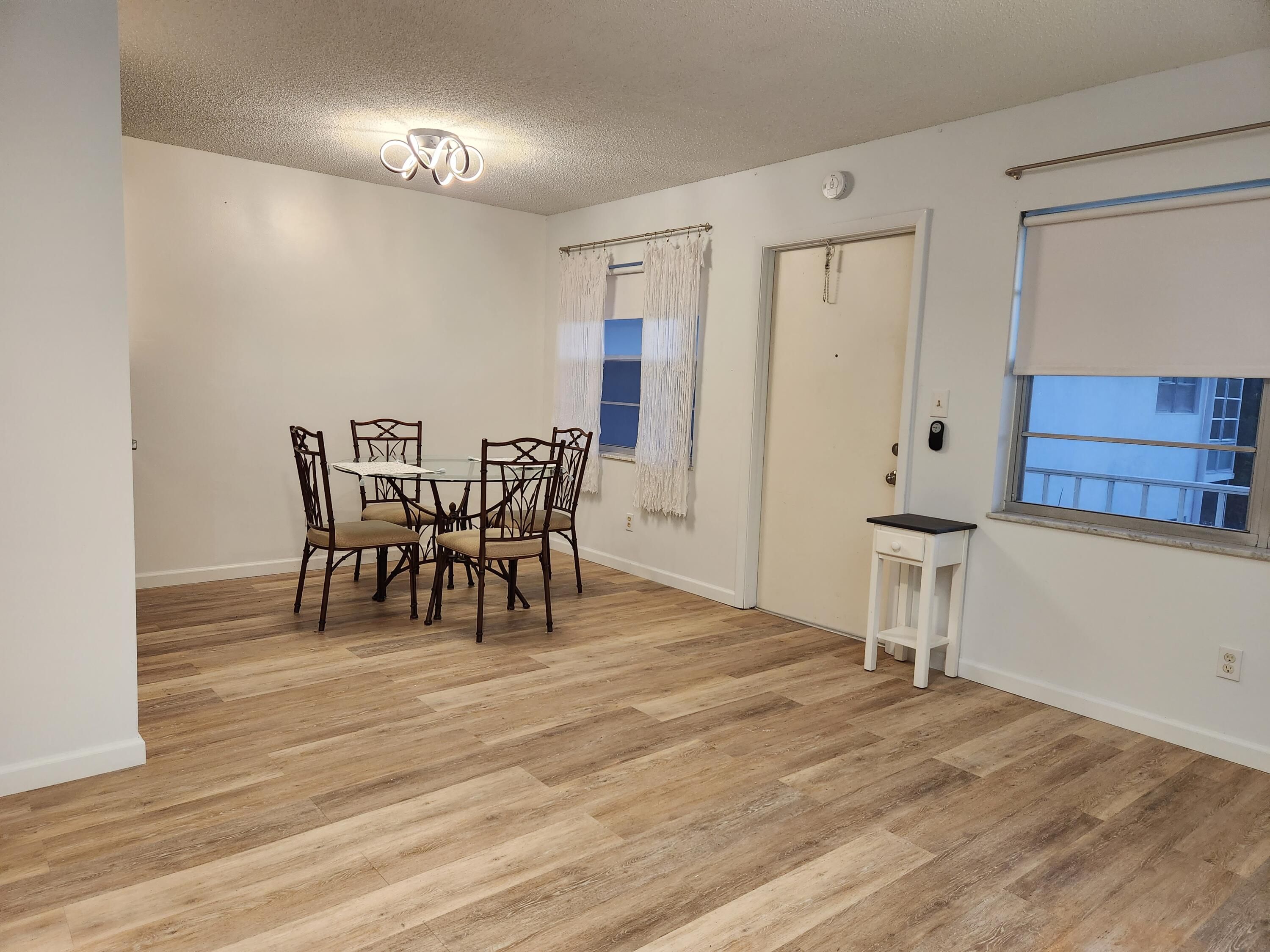 1225 NW 21st Street