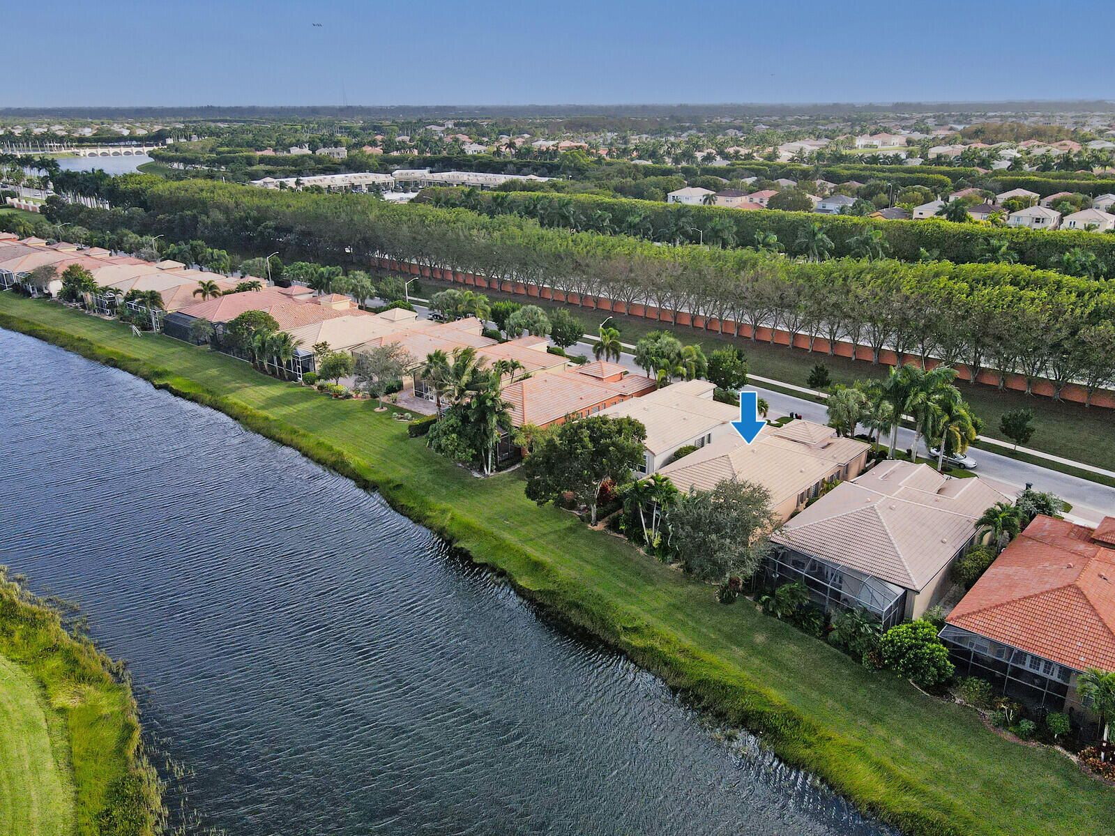 Properties 9581 Via Grande W
