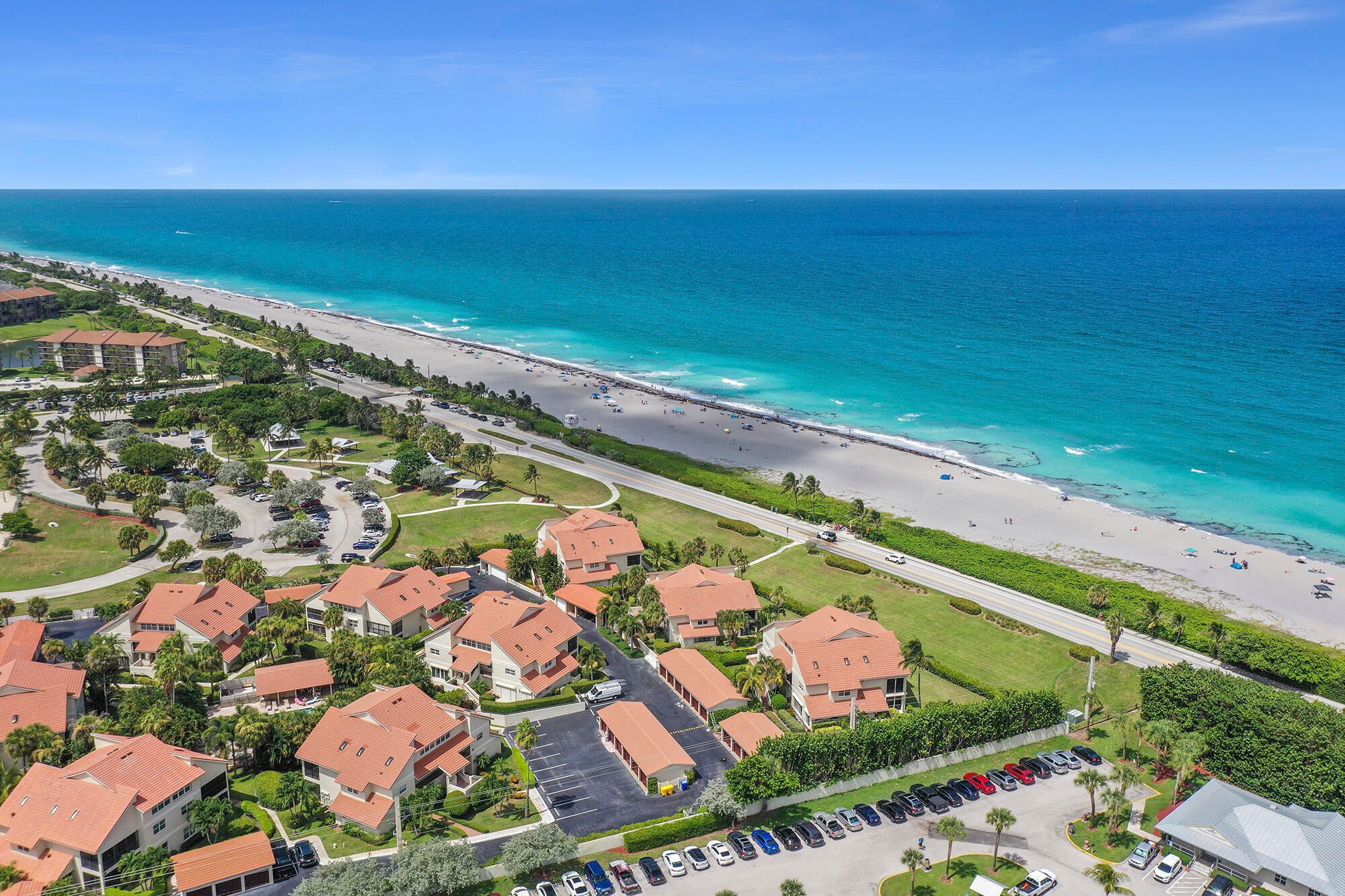 700 Ocean Royale Way