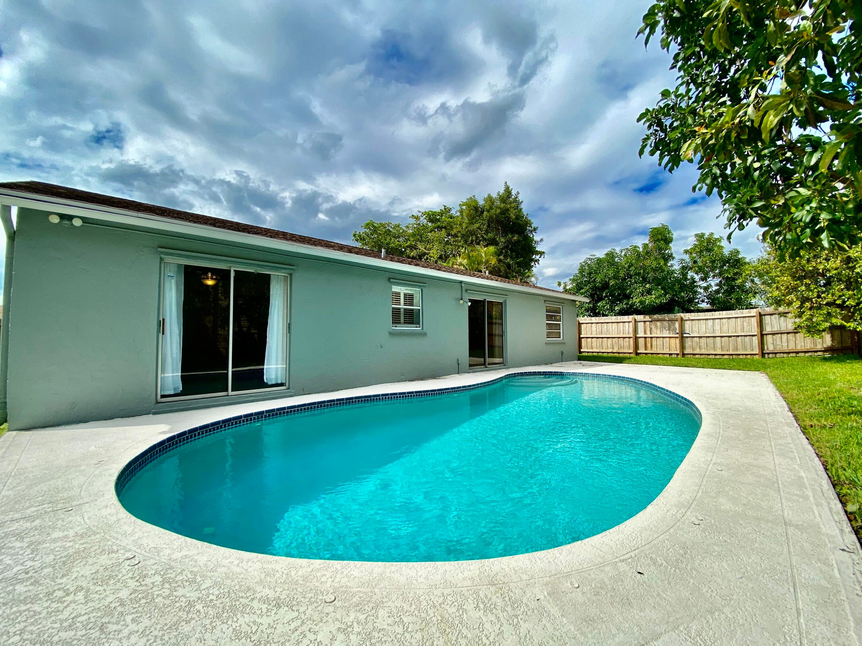 Properties 1230 Chorus Way