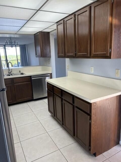 21 Royal Palm Way