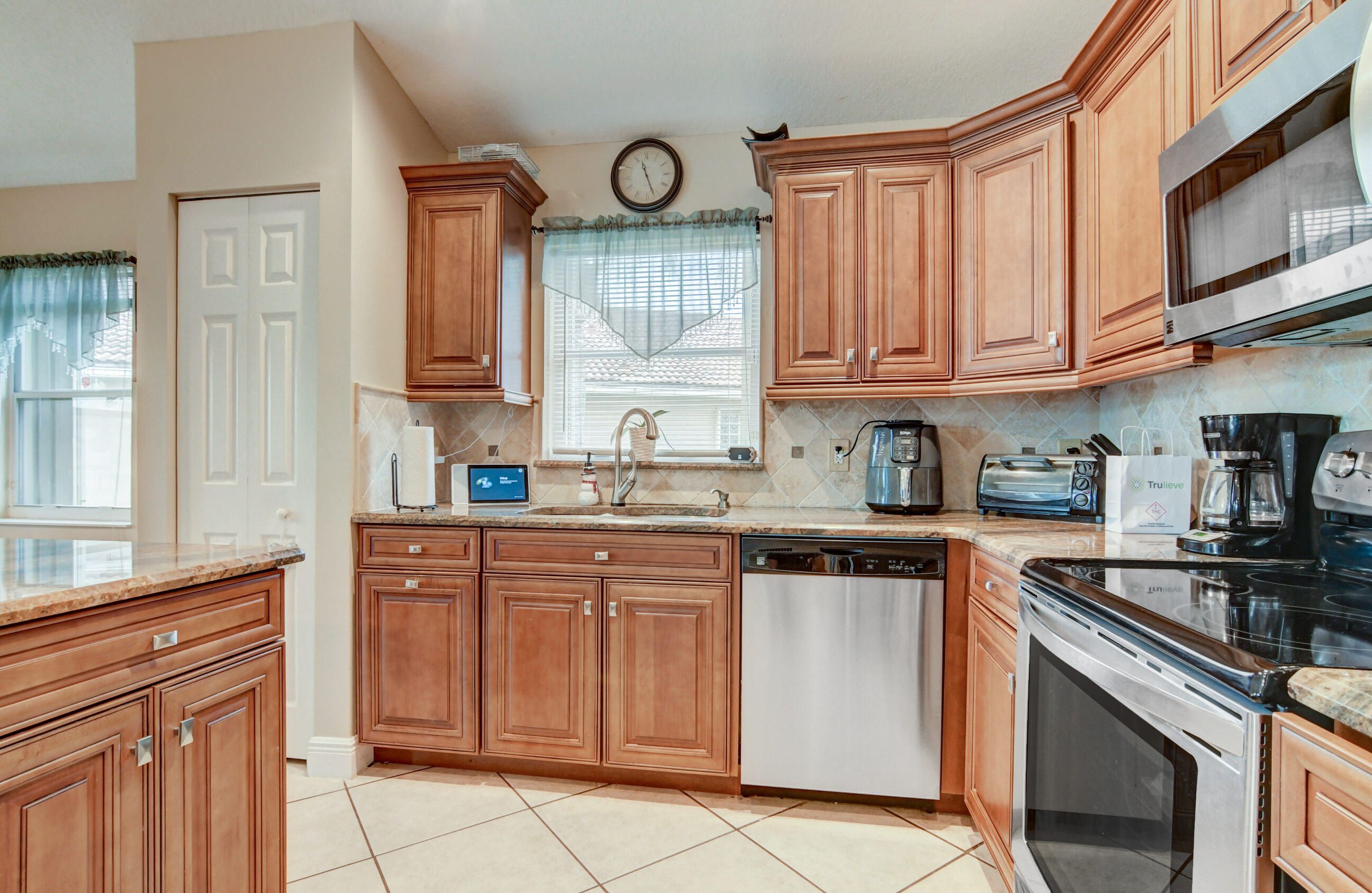 Properties 3621 Miramontes Cir