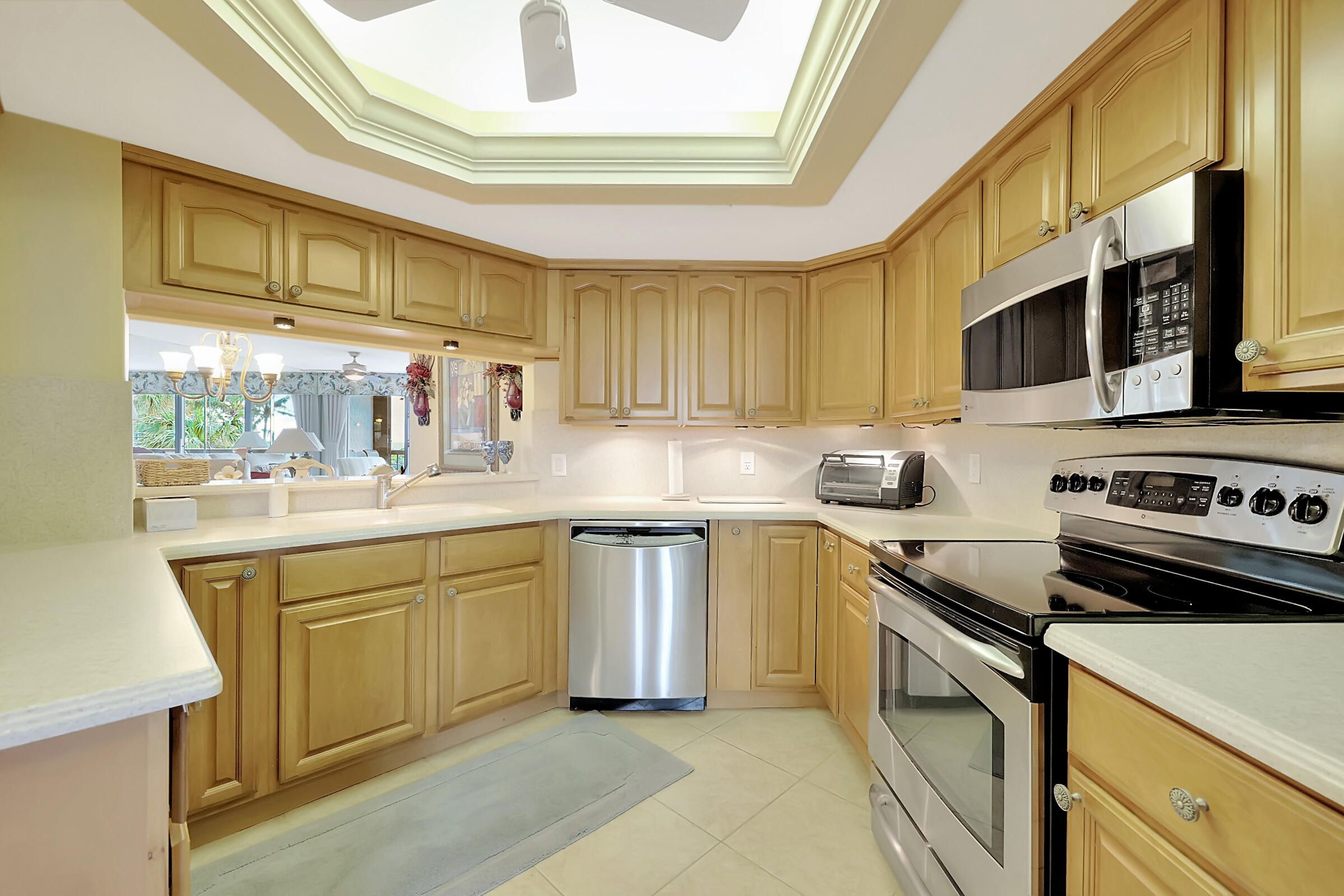 8800 S Ocean Drive