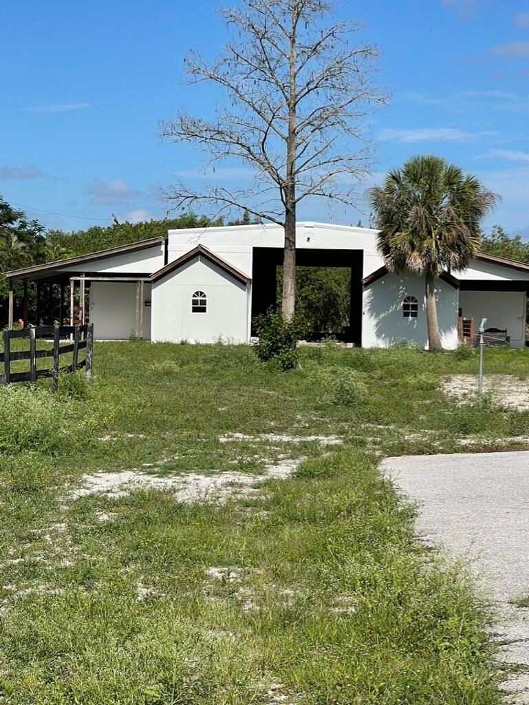 2251 Buck Ridge Trail, Loxahatchee, FL, 33470/$5,000 2 2251 Buck Ridge Trail