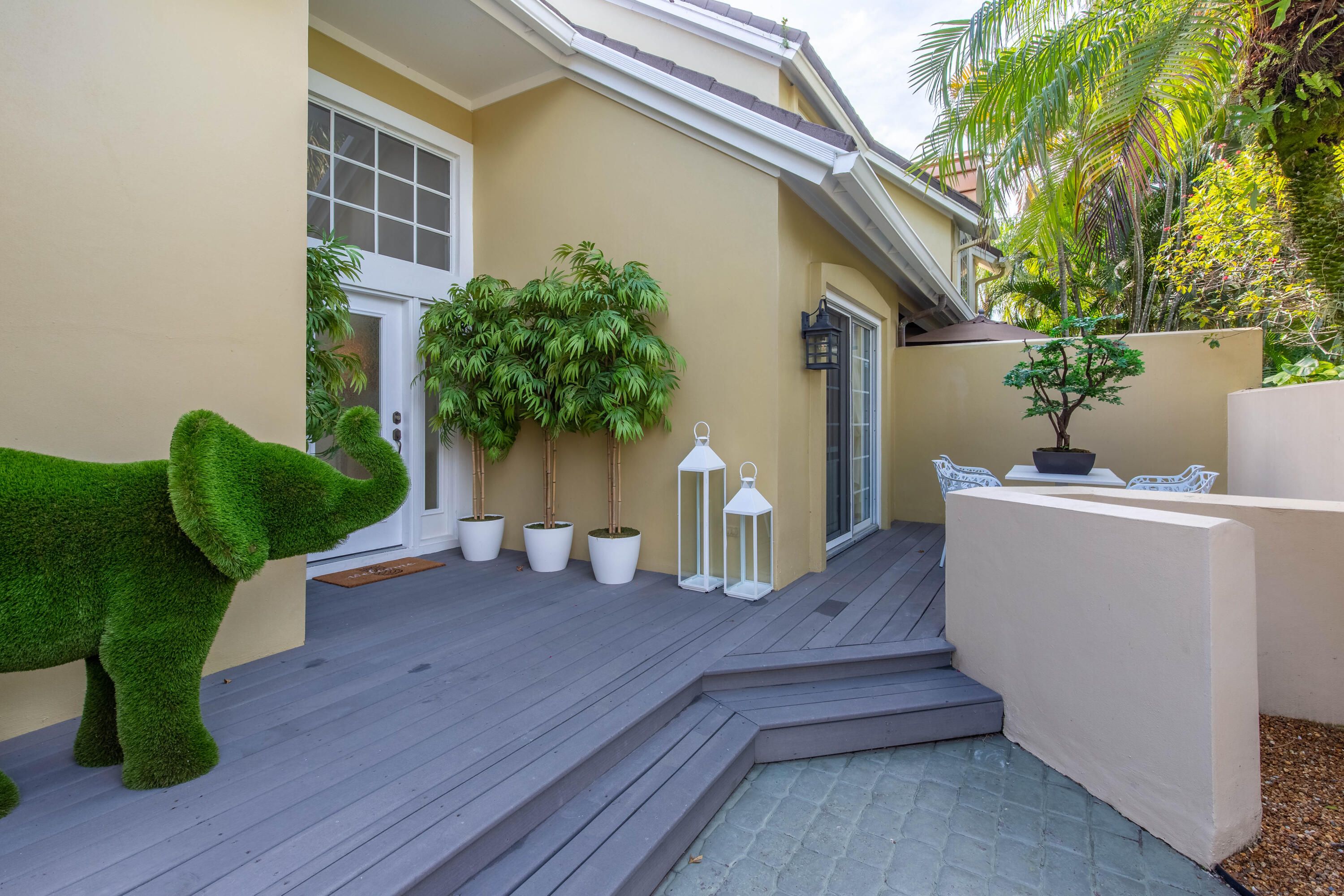 Properties 2600 Muirfield Court