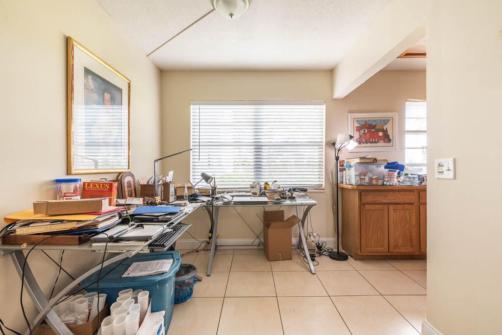 425 Mansfield K