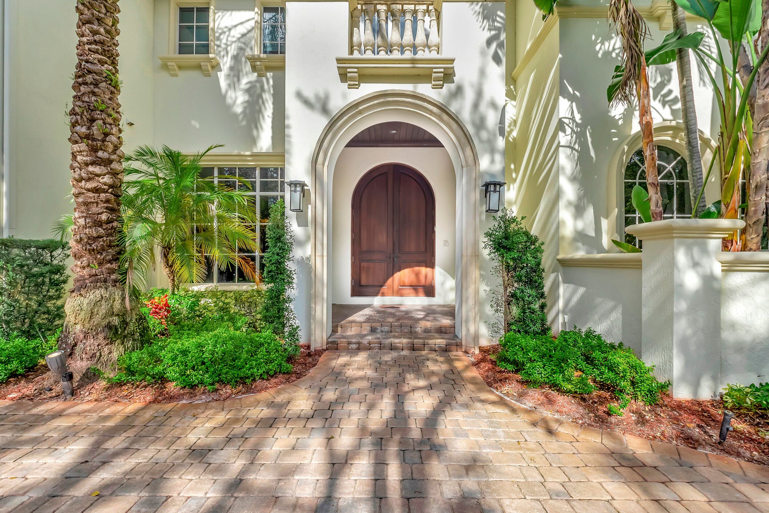 3113 Harrington Drive