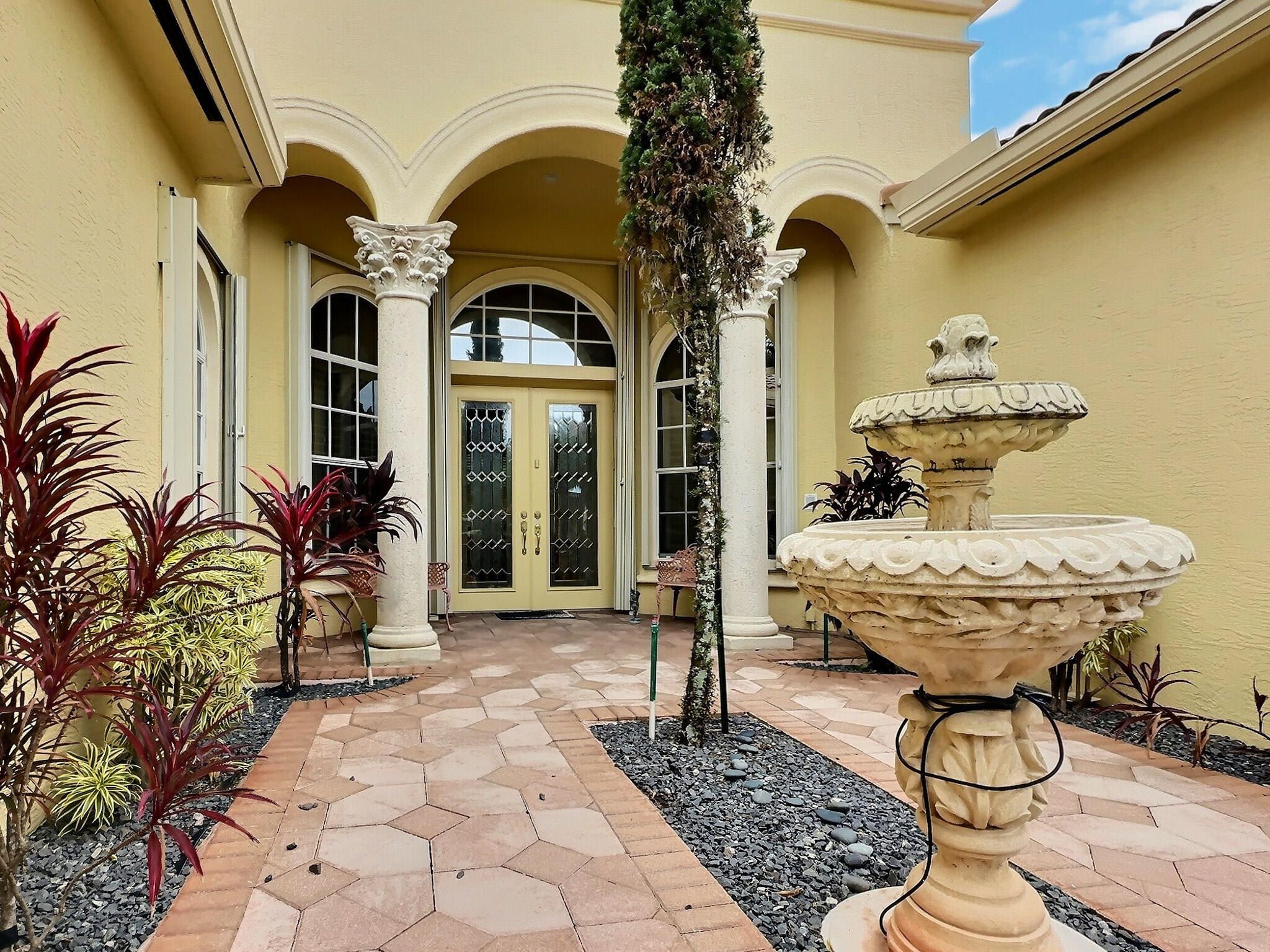 Properties 8768 Via Prestigio E
