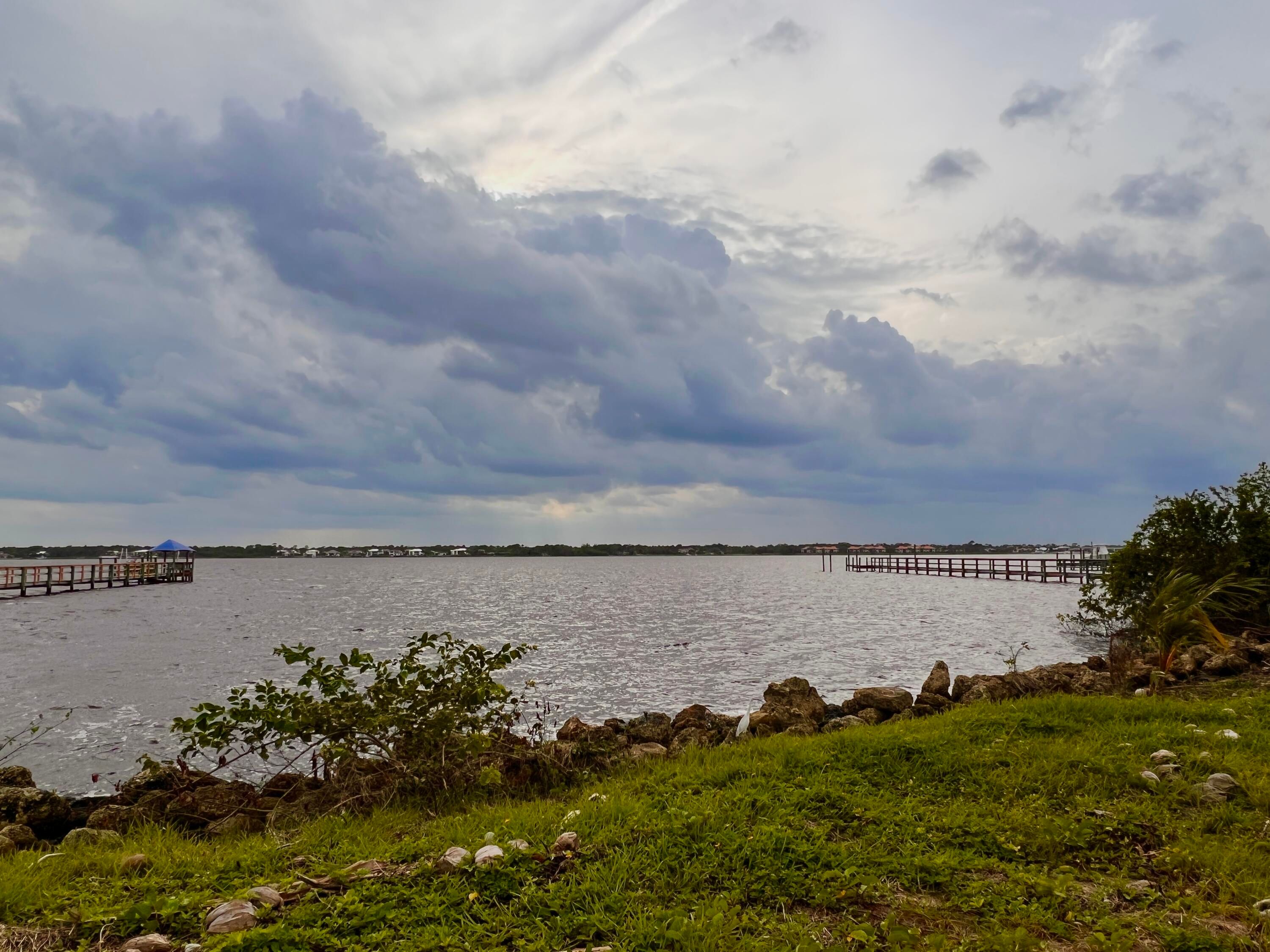 2320 NW Bay Colony Court