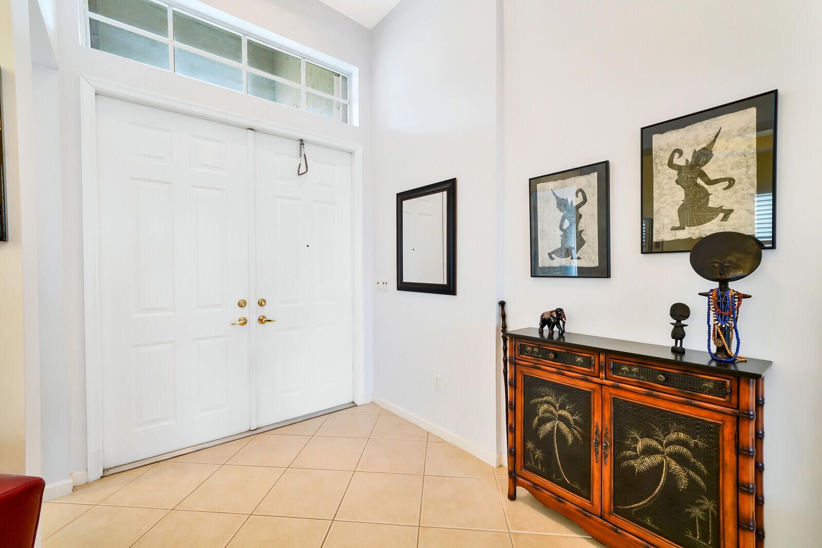 Properties 9126 Via Elegante