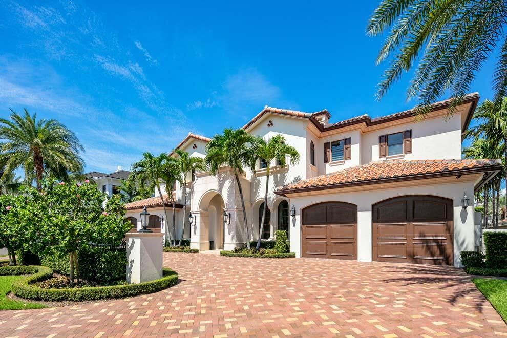 521 E Alexander Palm Road