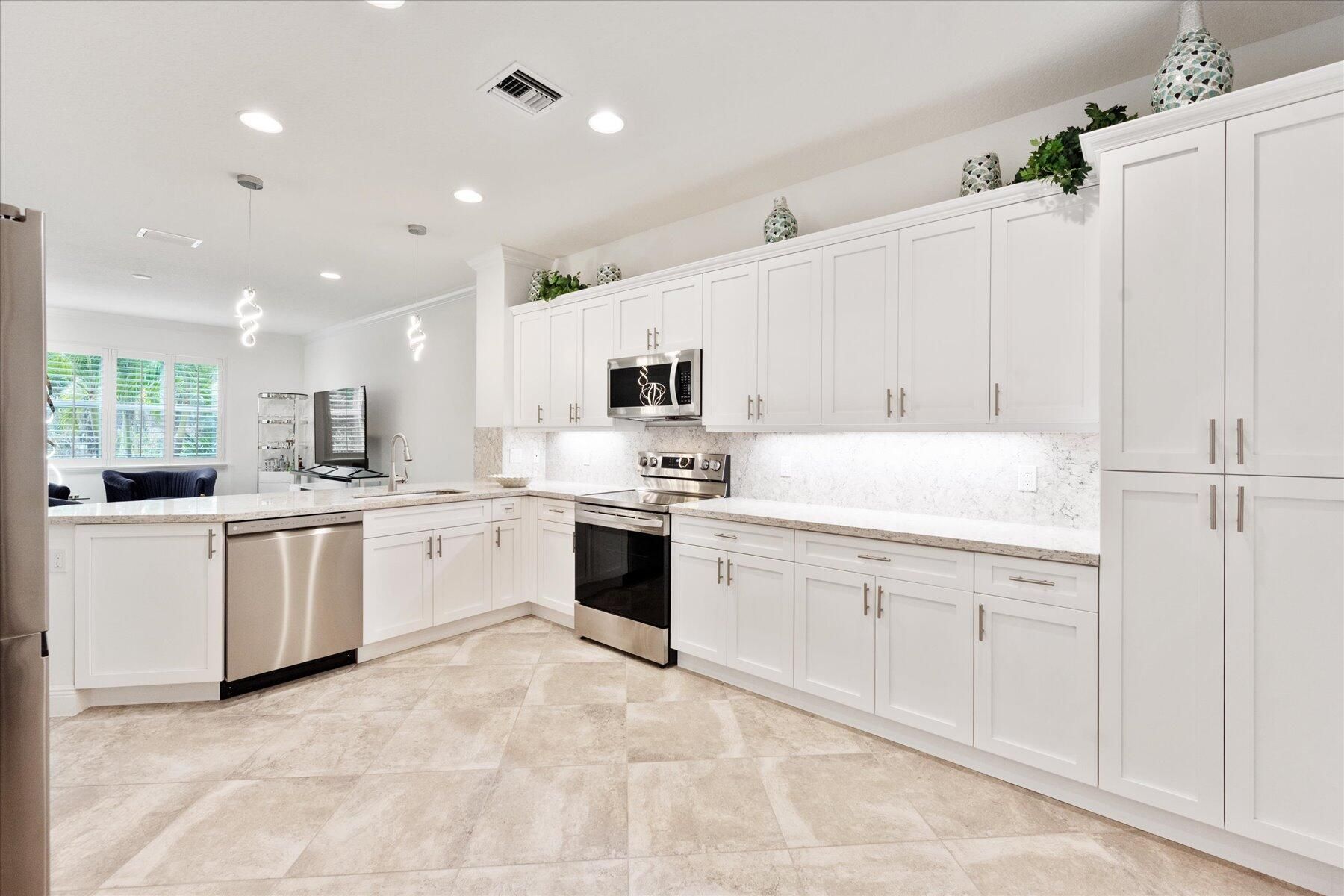Properties 15888 Italian Cypress Way