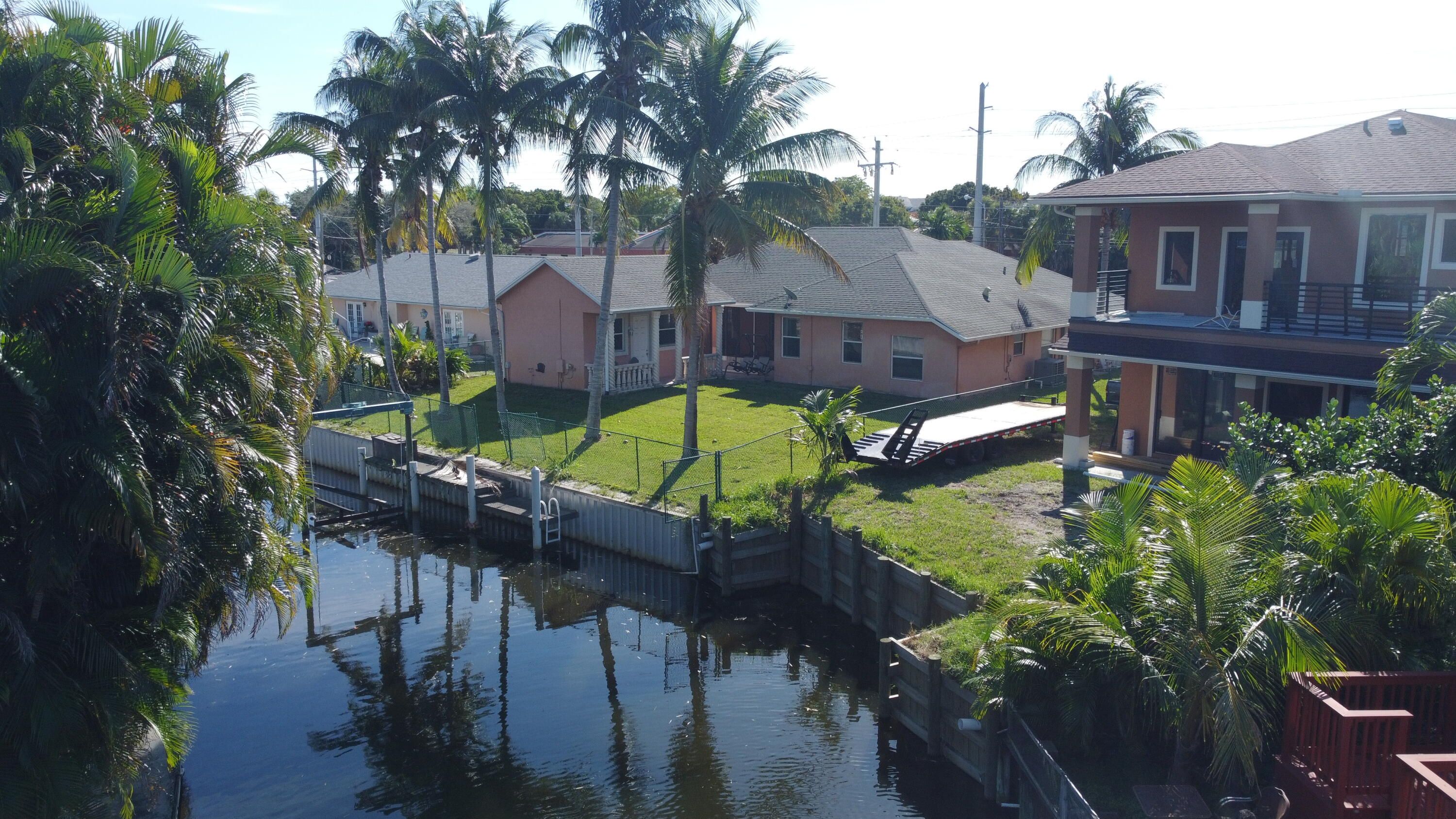 2215 Hypoluxo Road