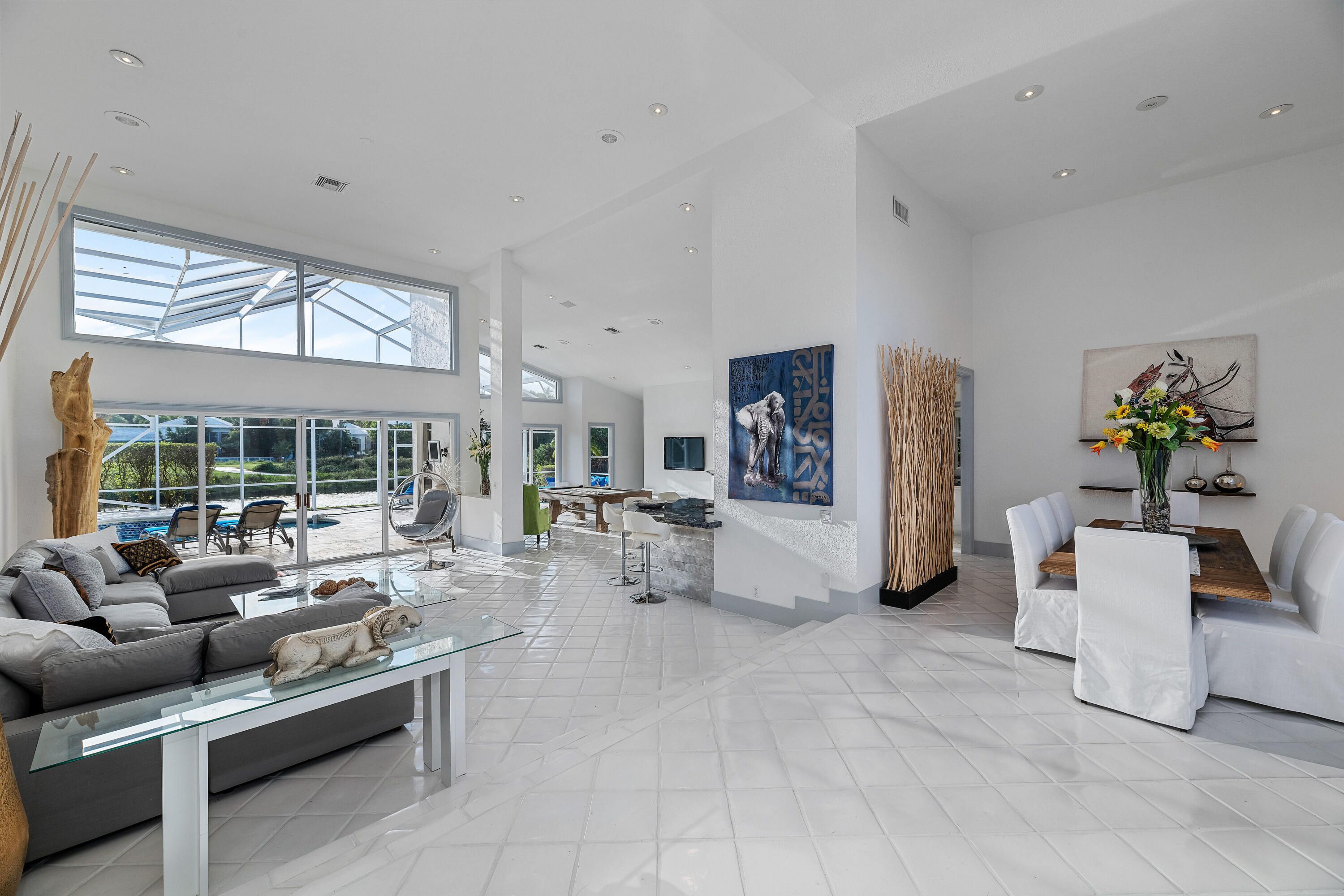 Properties 11180 Isle Brook Court
