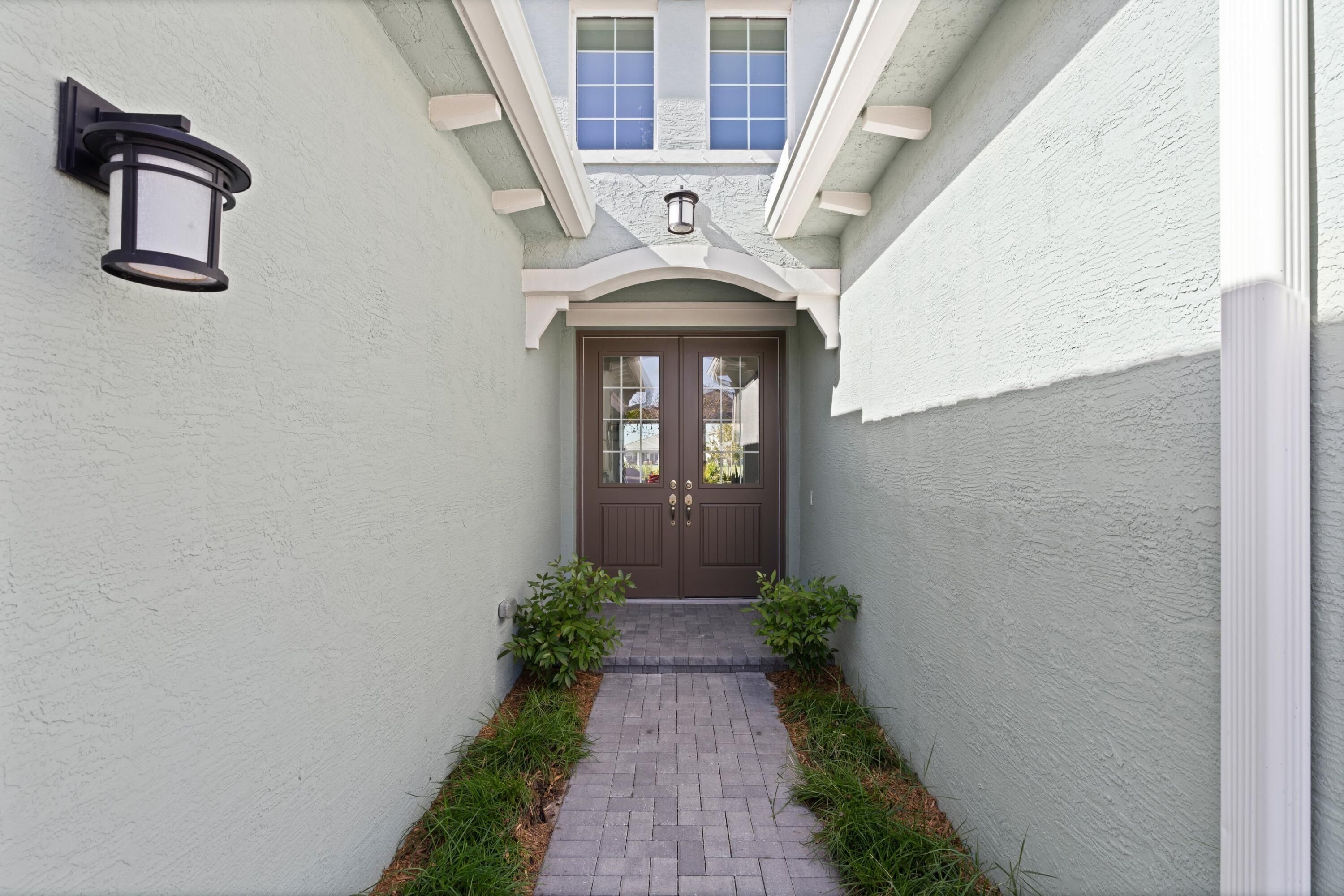 5863 Whippoorwill Circle