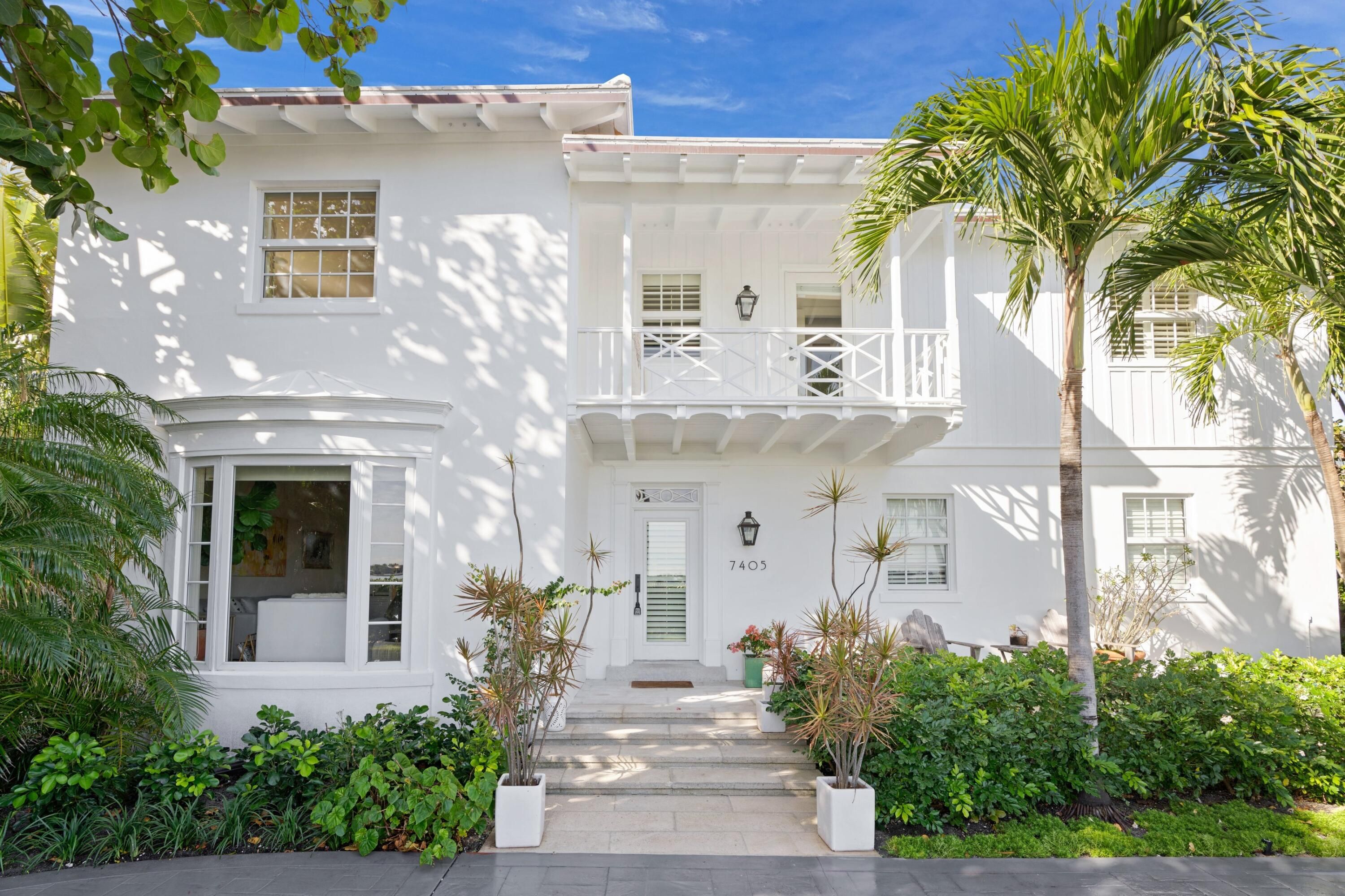 7405 S Flagler Drive