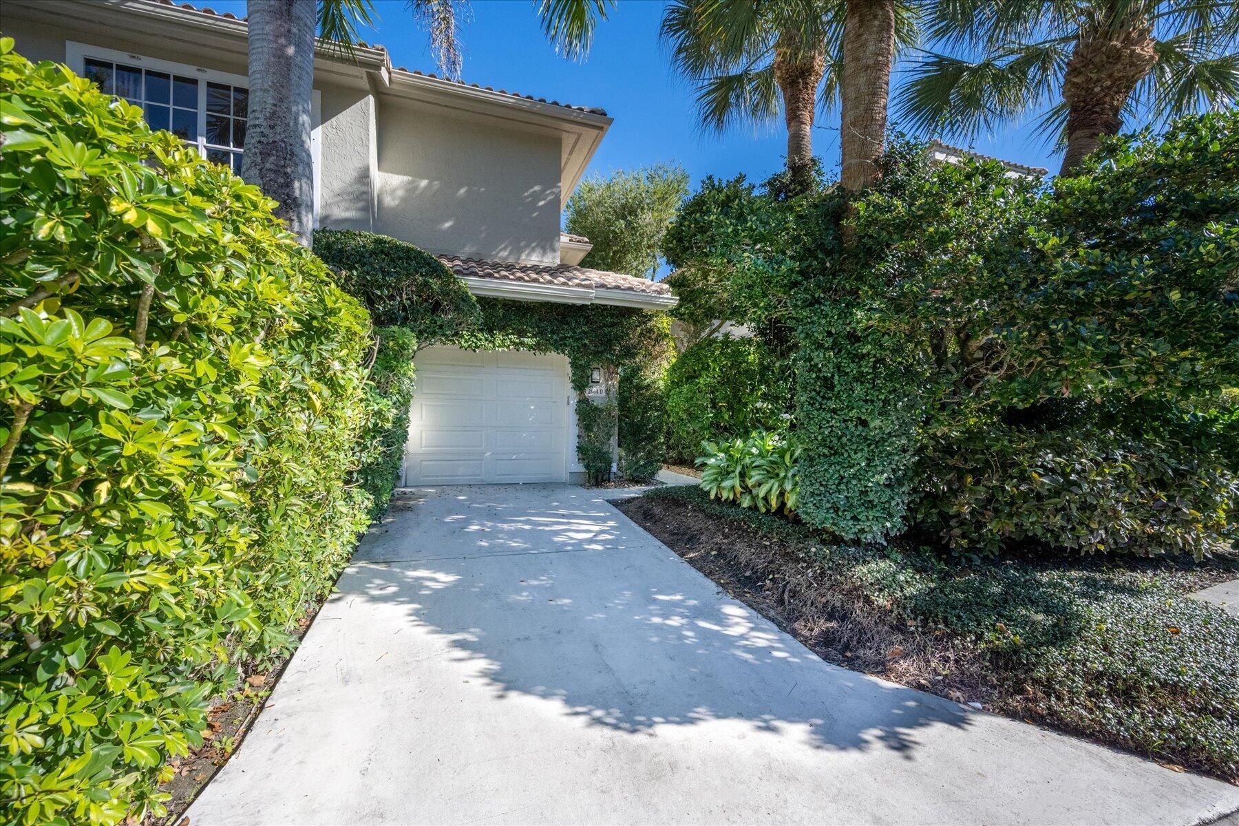 Properties 2864 Winding Oak Lane
