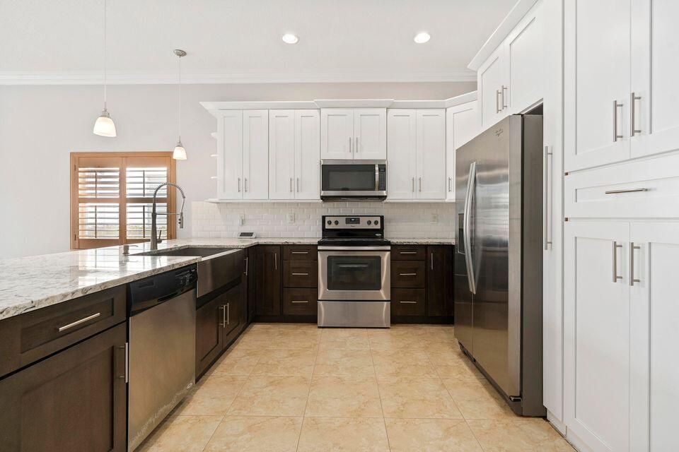 11497 SW Glengarry Court
