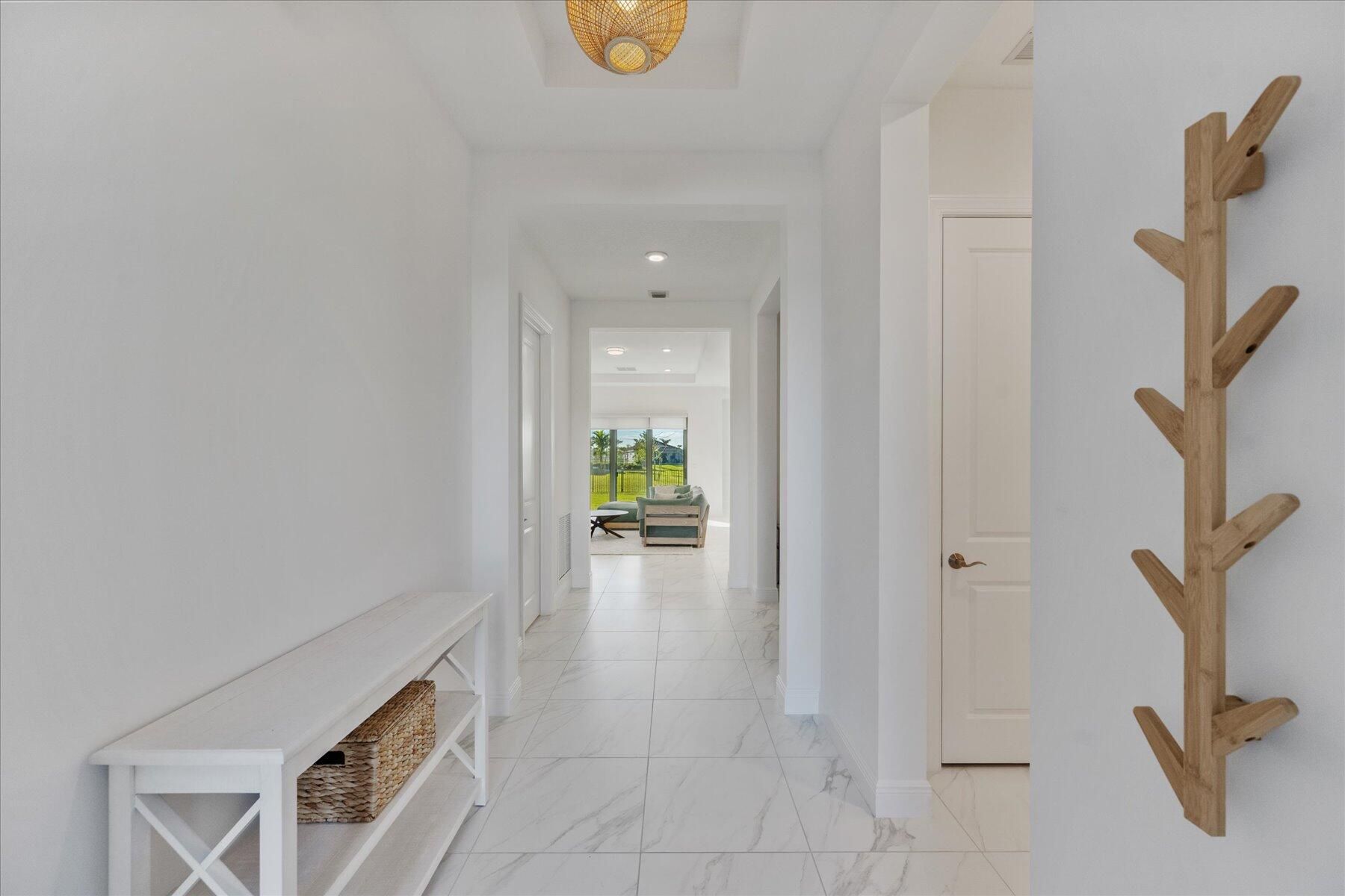 5663 Saint Armands Way