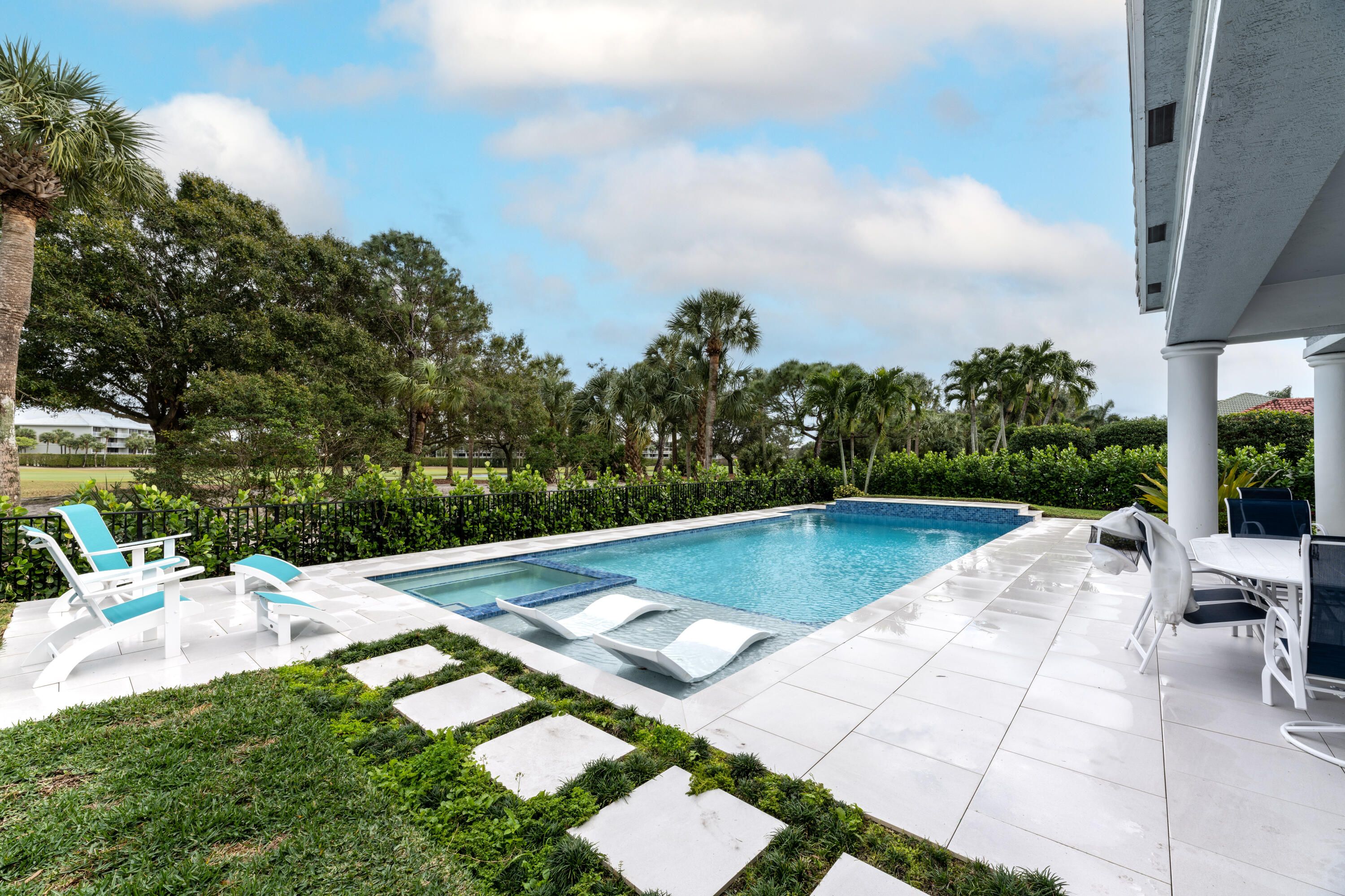 2490 Tecumseh Drive