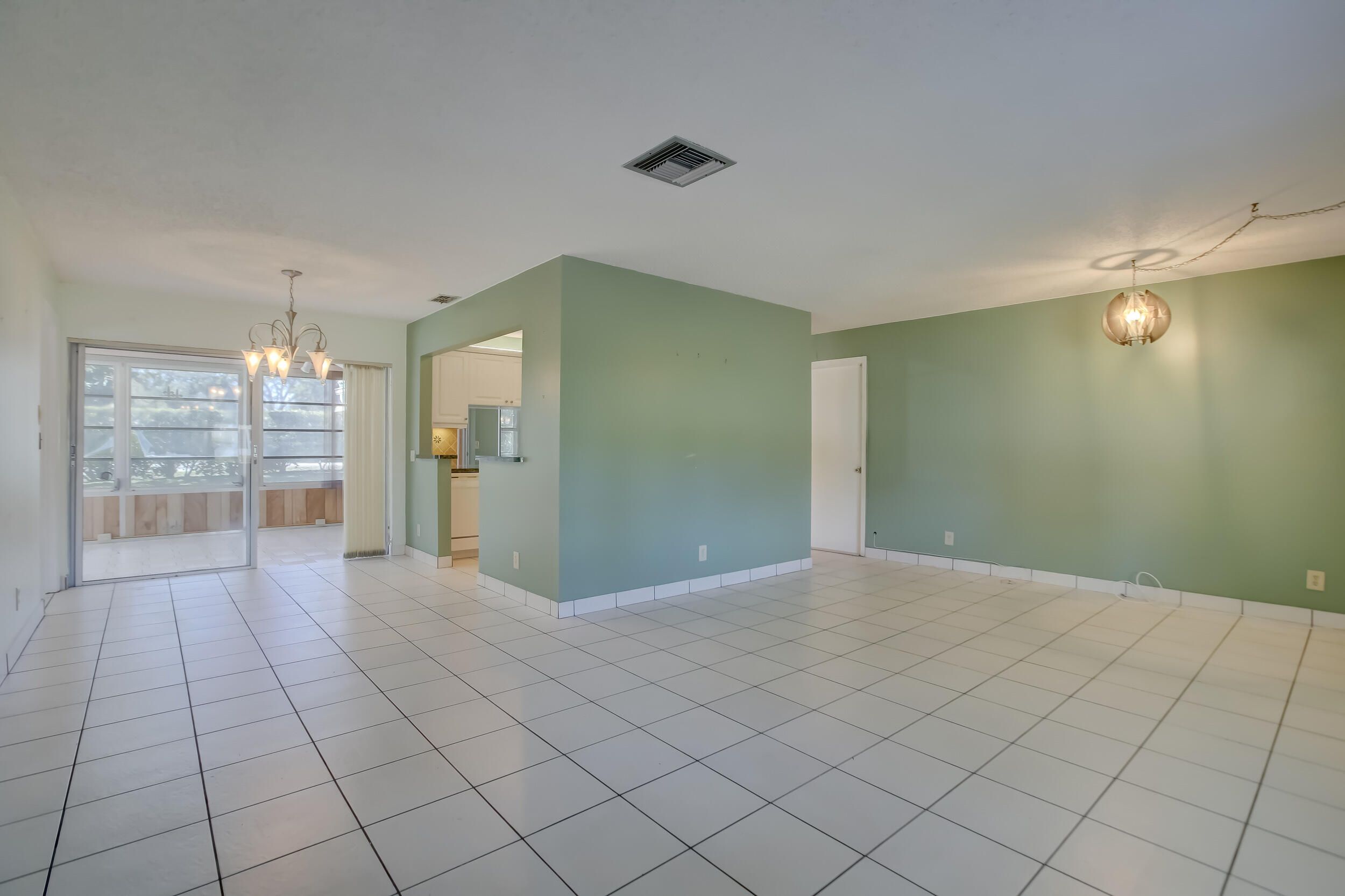 1041 NW 90th Way