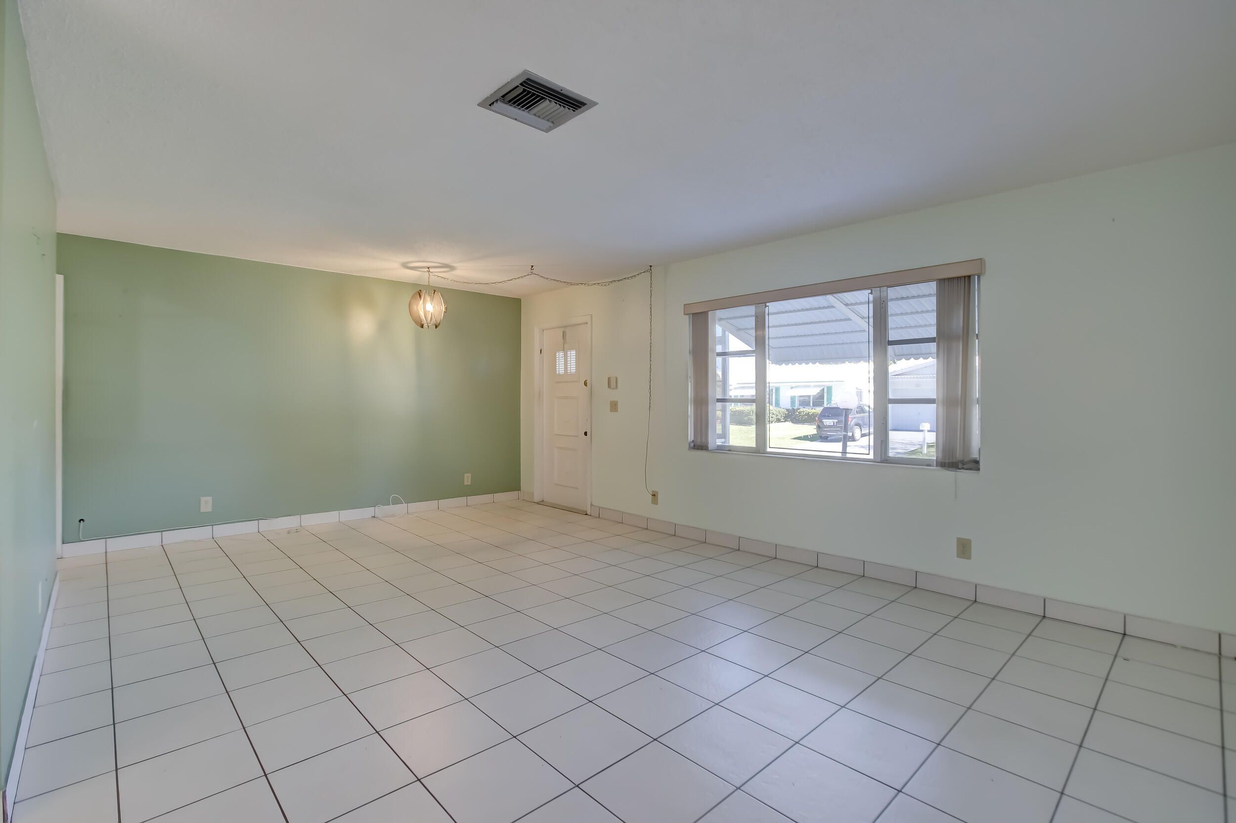 1041 NW 90th Way
