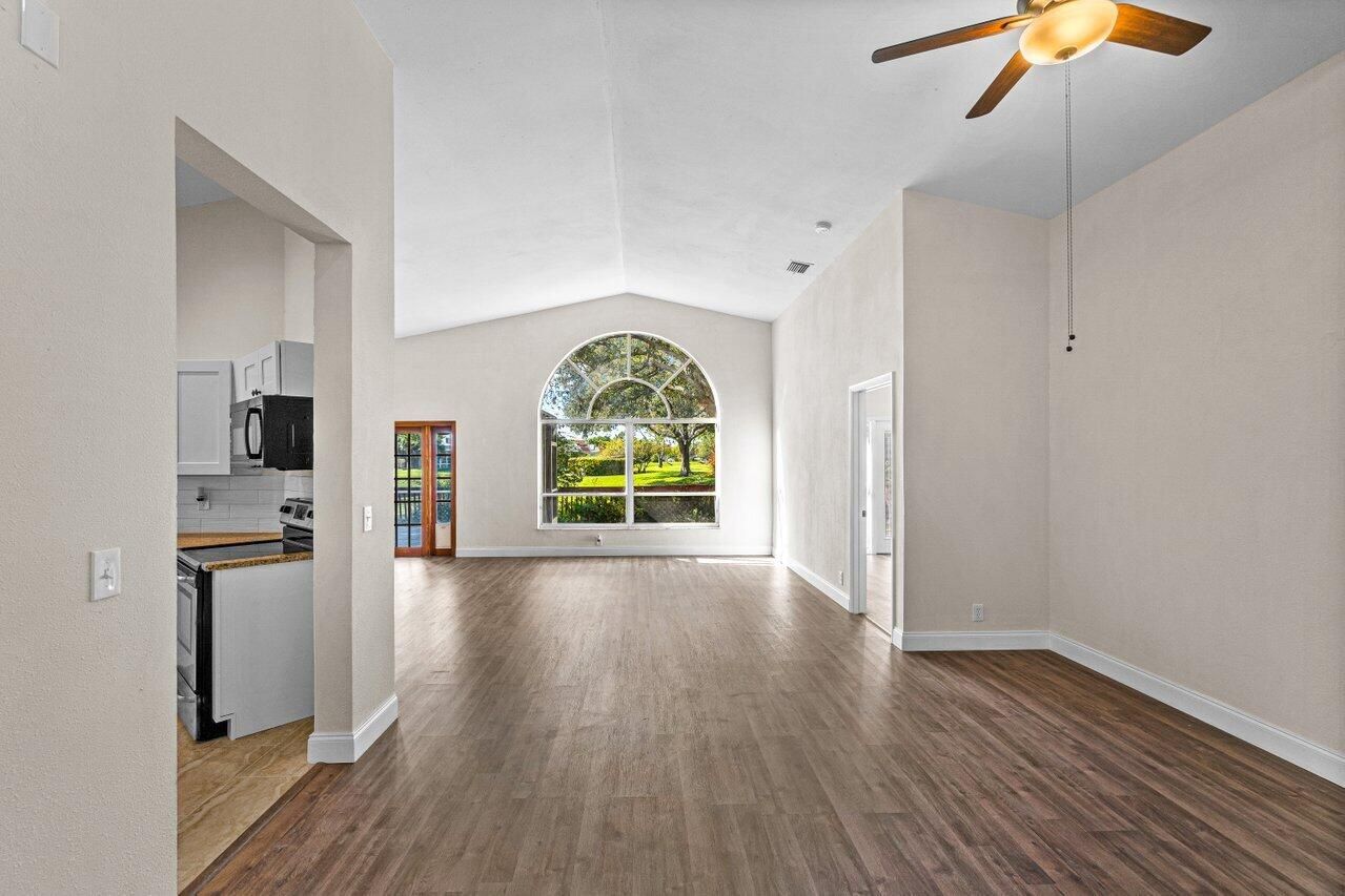 1031 Siena Oaks W Circle