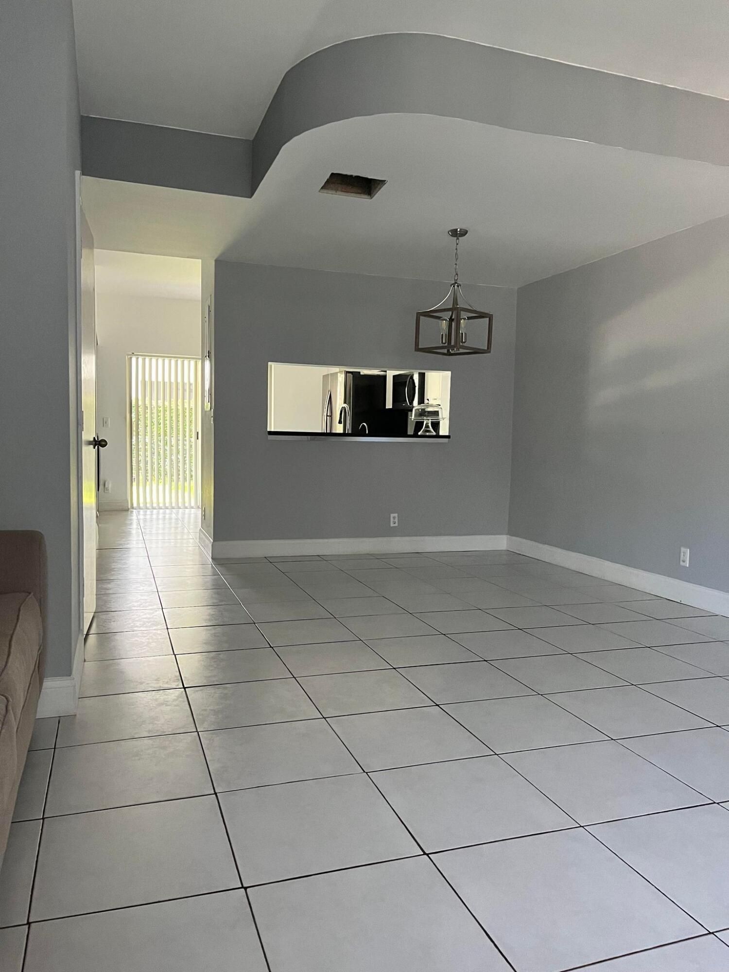 9968 NW 57th Manor