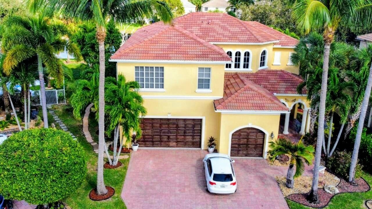 Properties 1183 Canyon Way