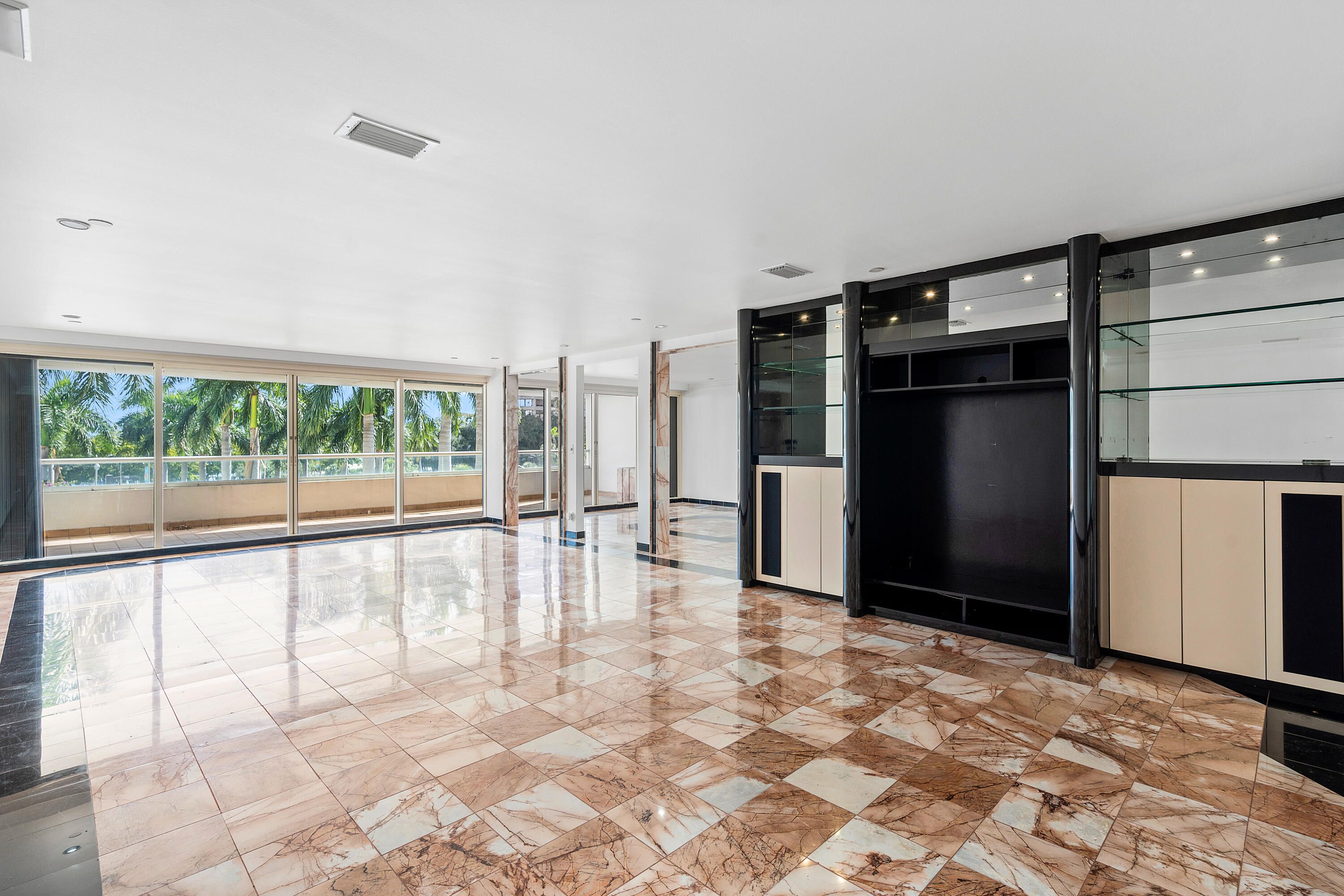 Properties 529 S Flagler Drive