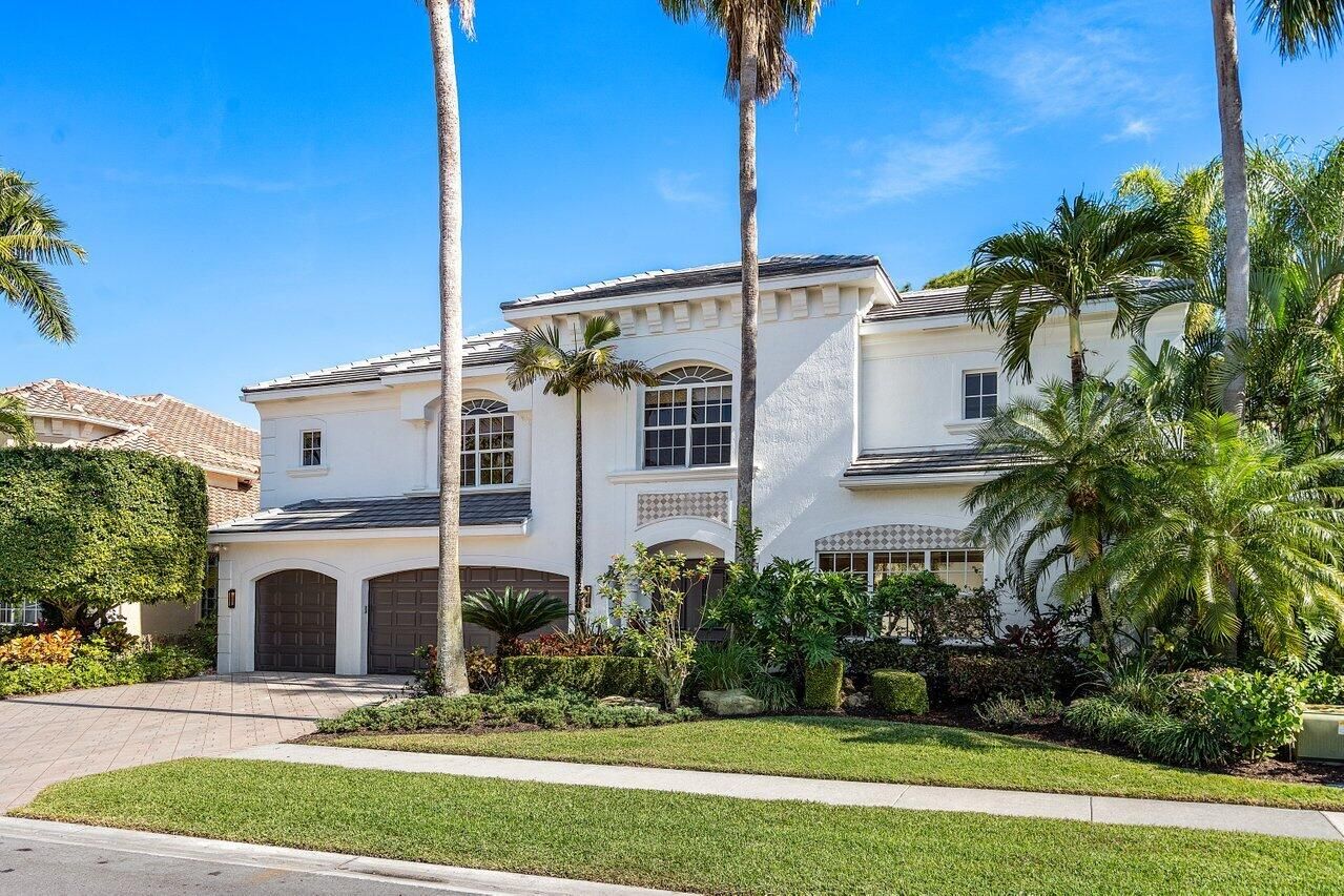 6894 Royal Orchid Circle
