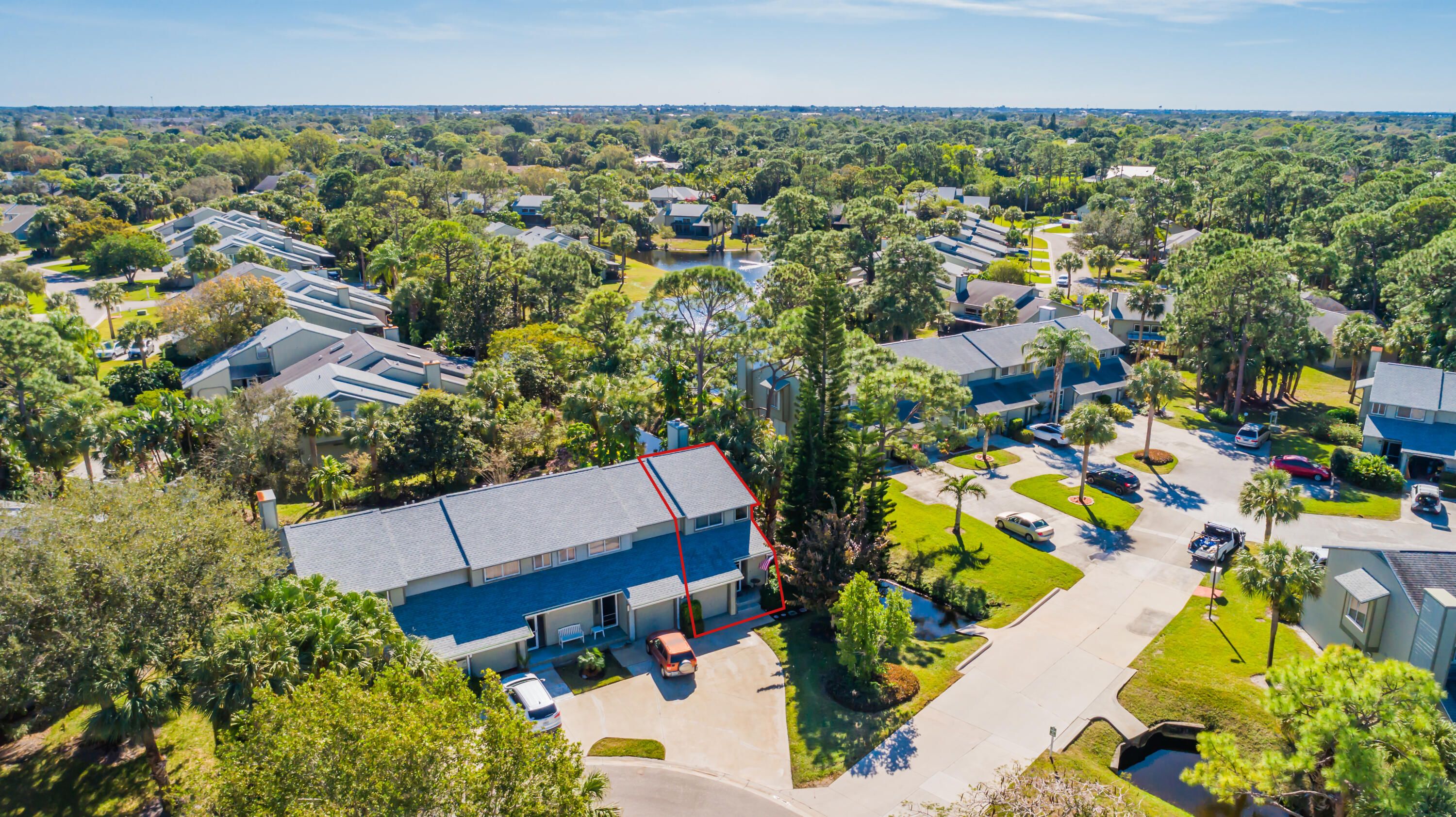 650 NE Wax Myrtle Way