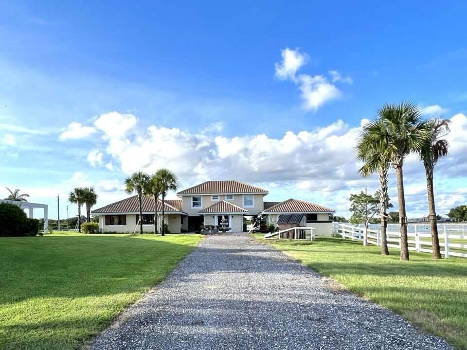 Properties 15411 Palma Lane