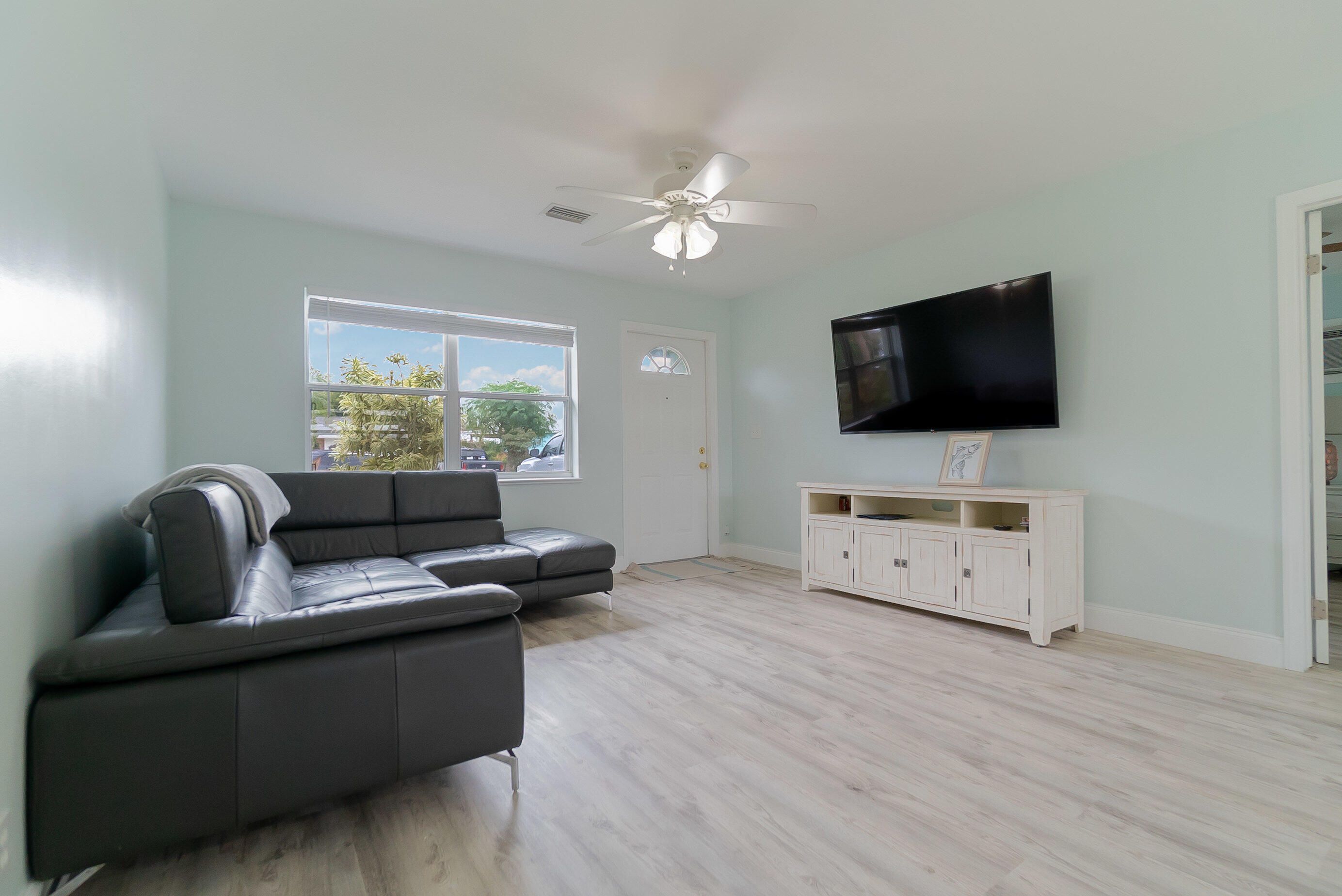 1157 NW 14th Terrace