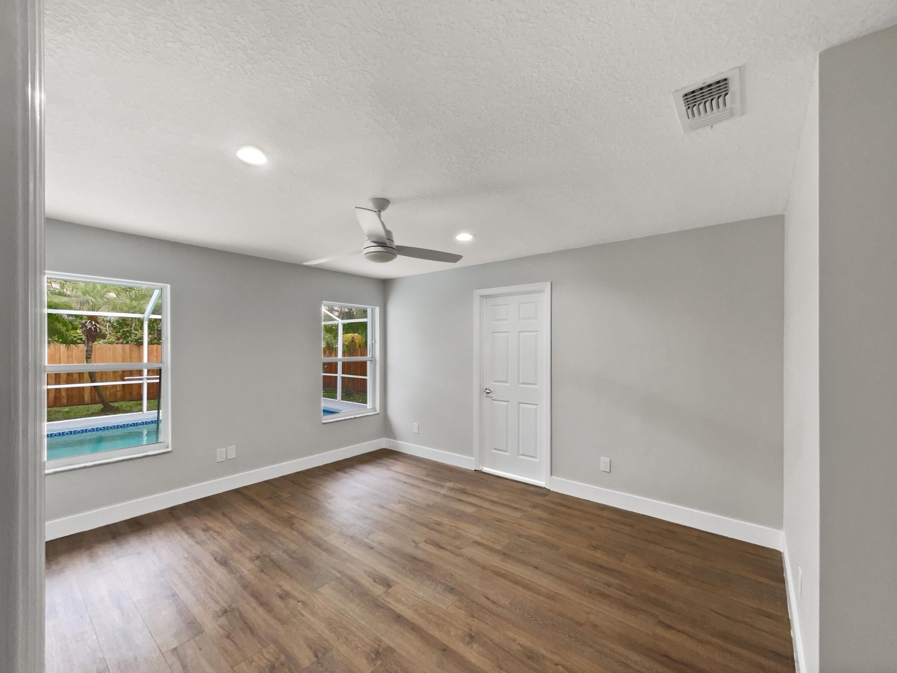 477 SE Nome Drive