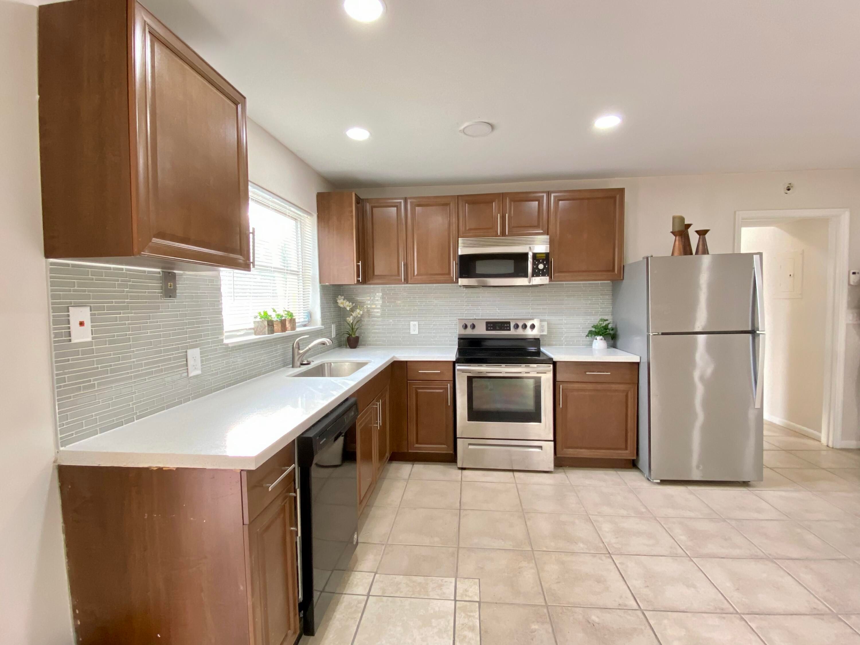 824 Bayberry Drive