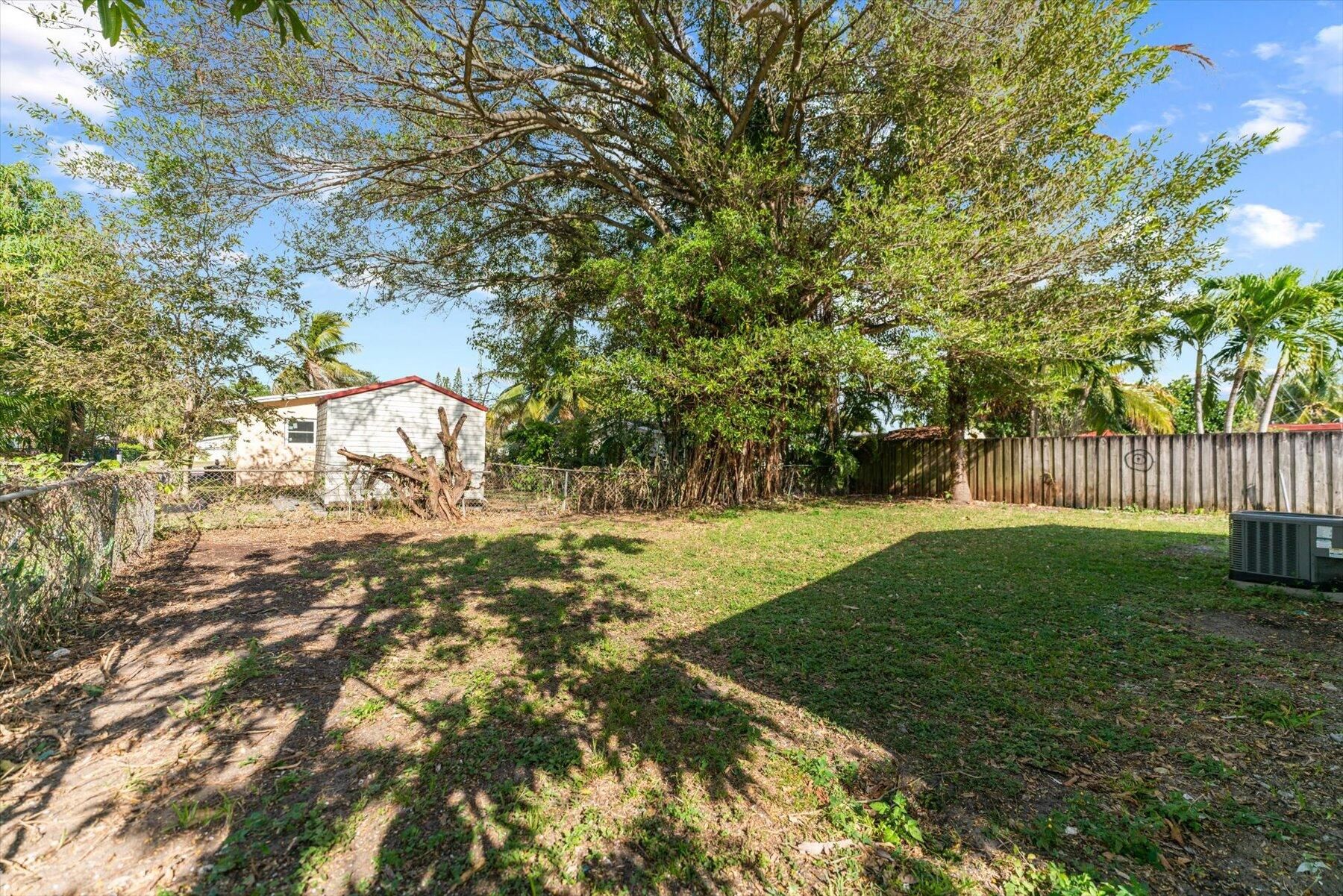 5941 NW 41st N Terrace