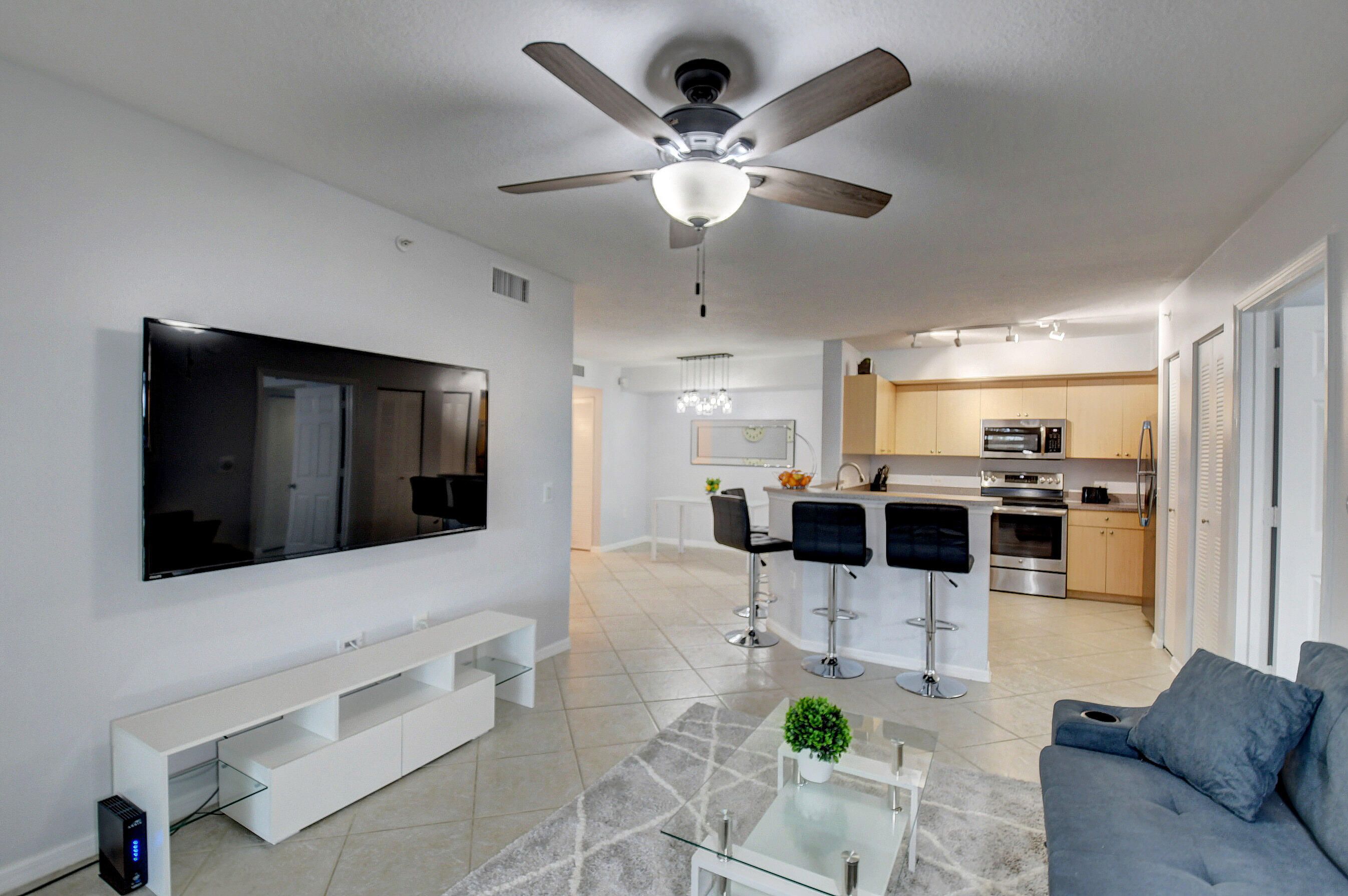 214 Villa Circle