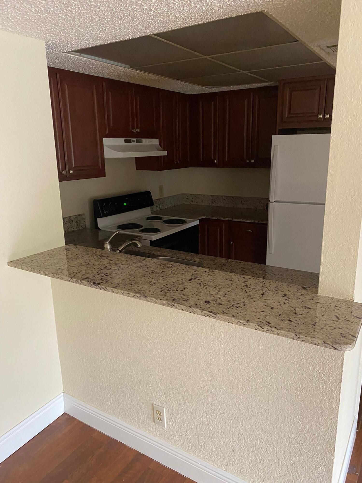 1500 SE Royal Green Circle