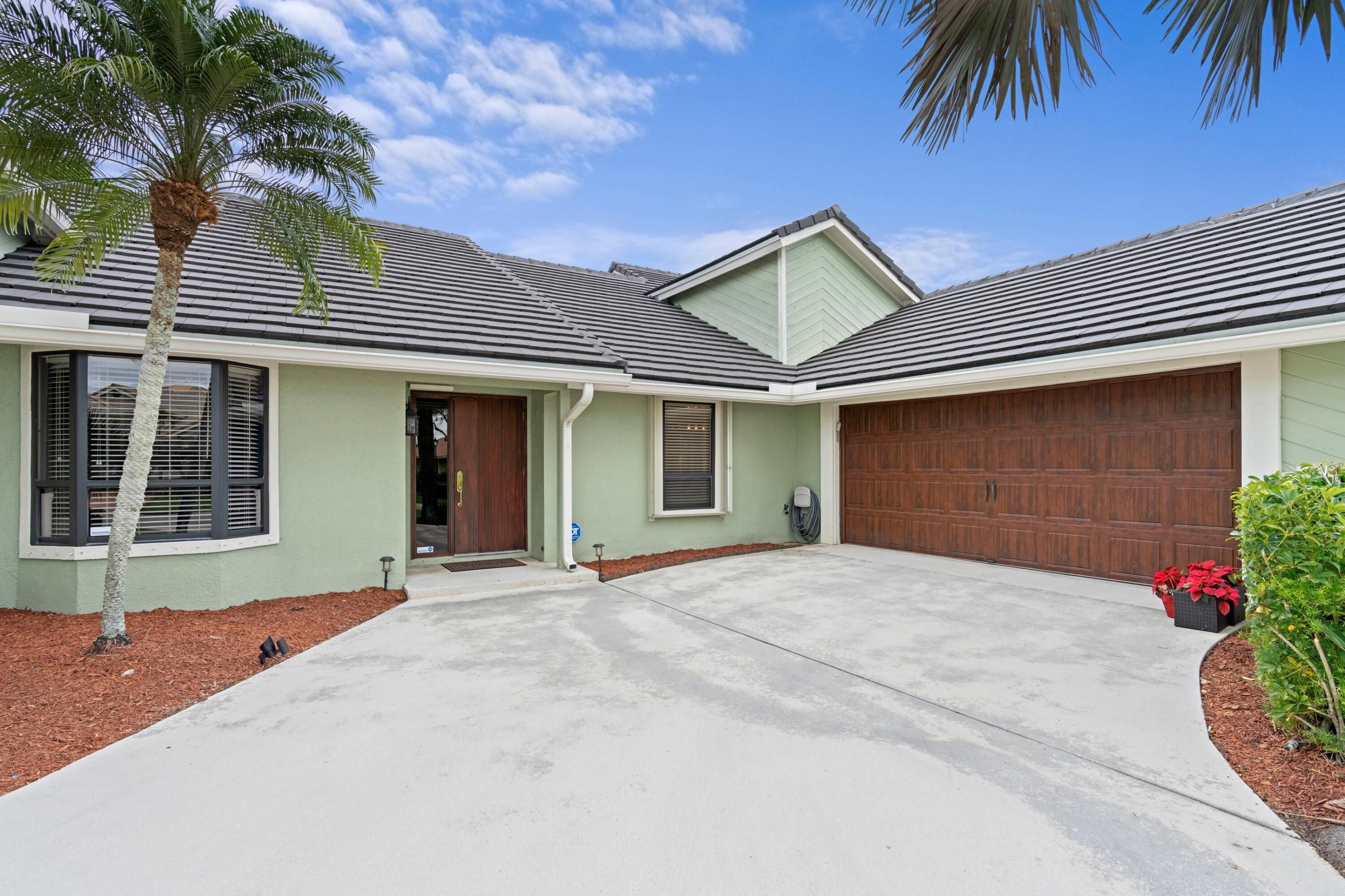20 Cambria E Road