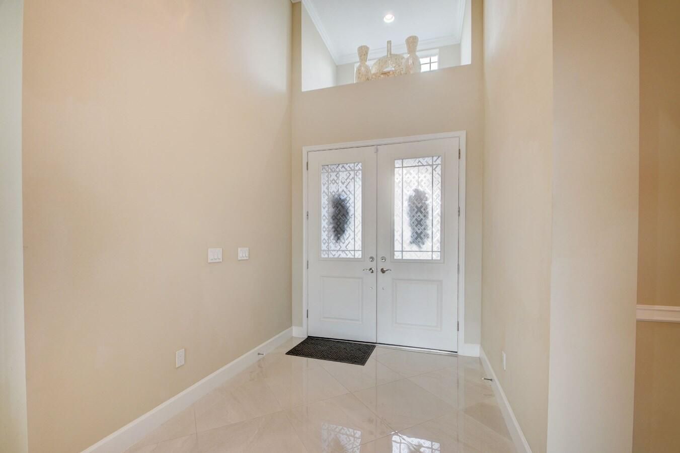 15238 Goldfinch Circle